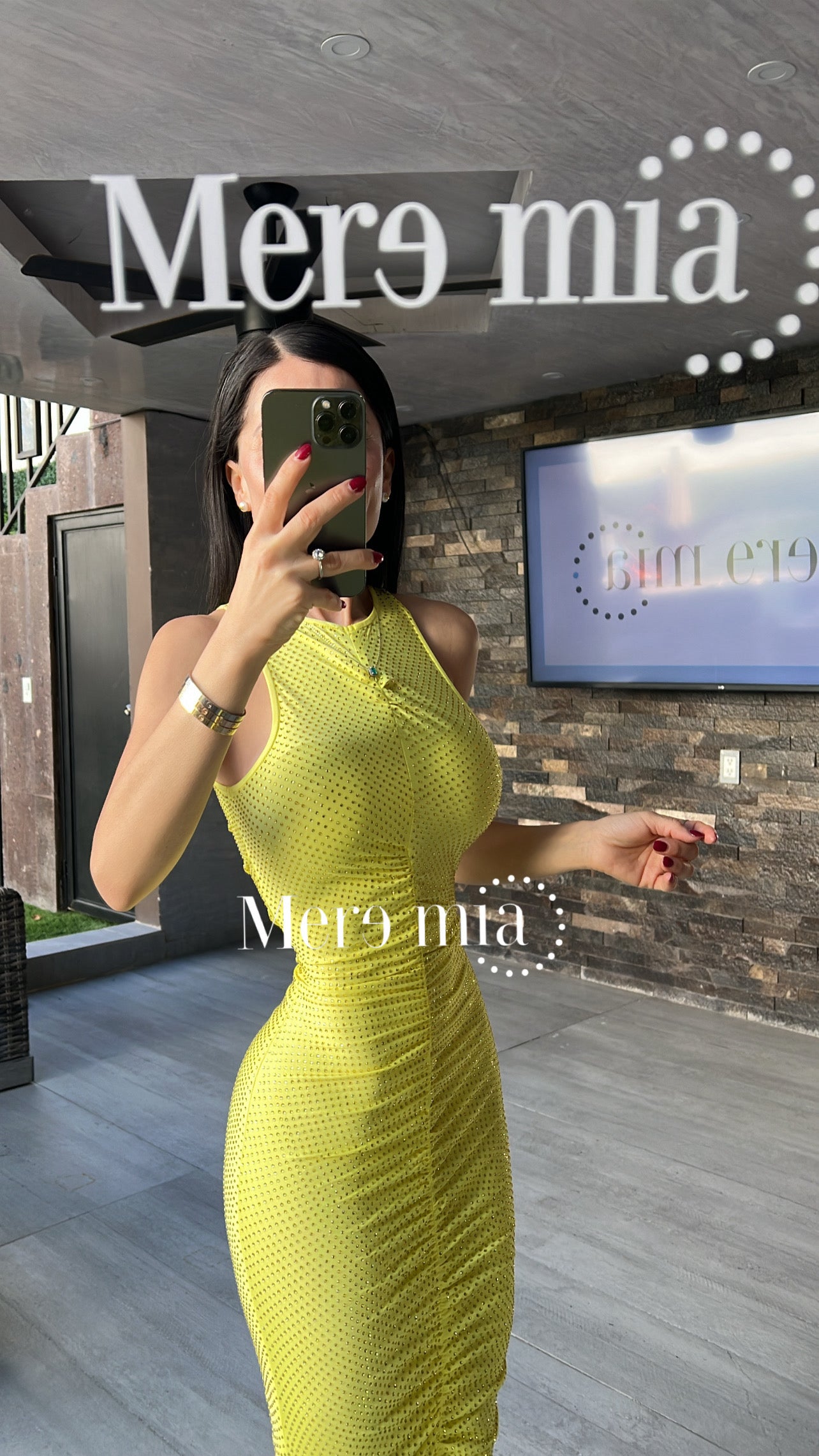 Vestido mostaza puntos