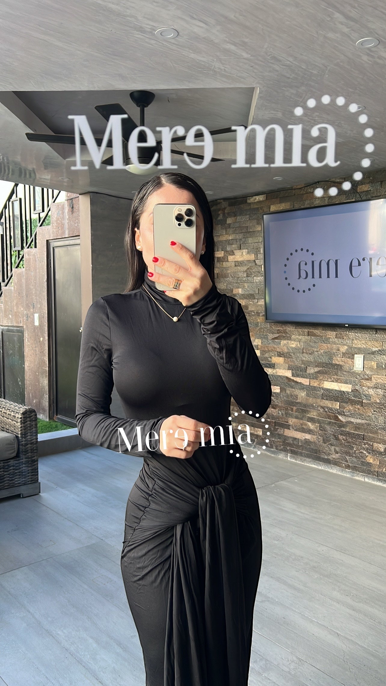 Vestido negro cuello stretch