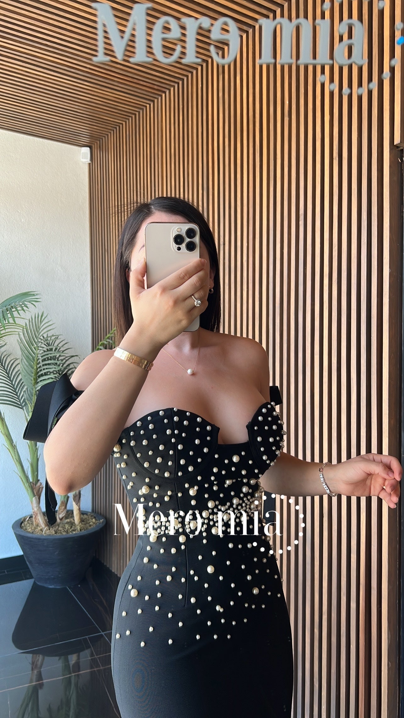 Vestido negro perlas