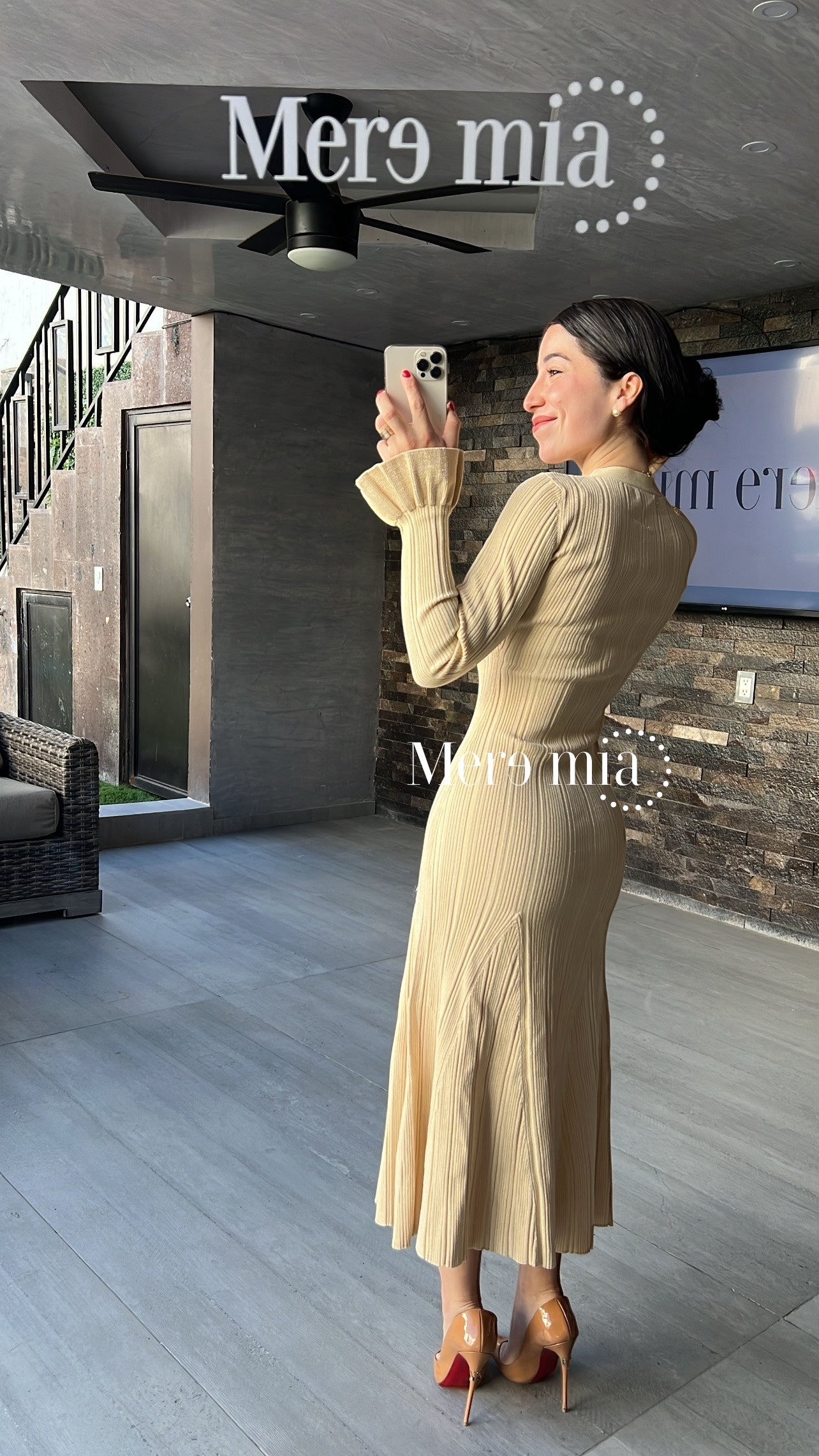 Vestido beige obs botones