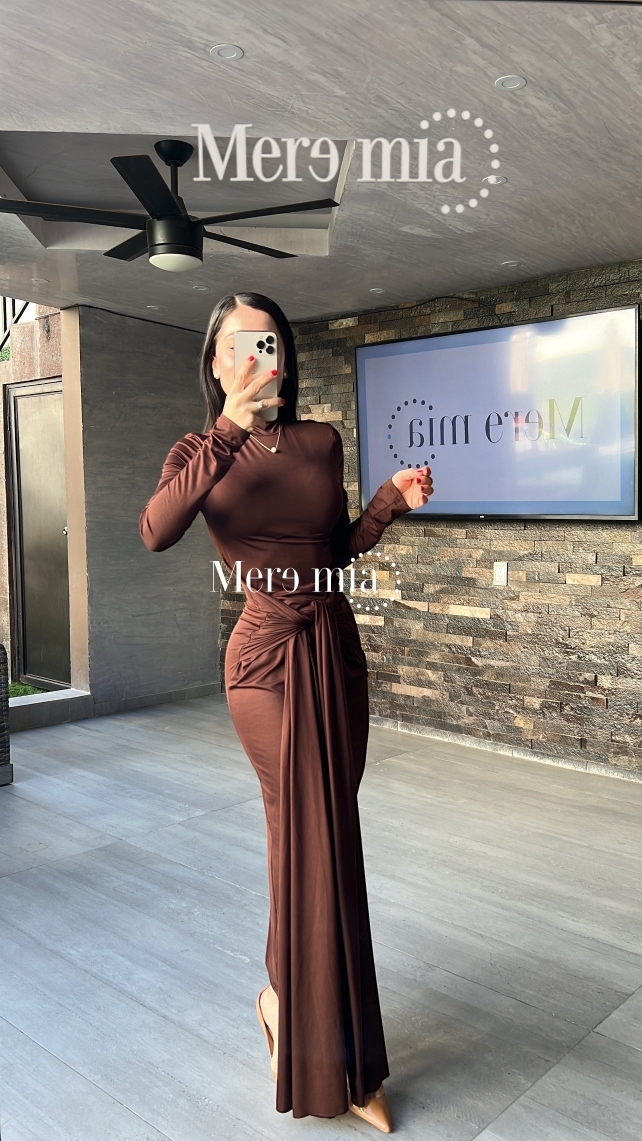 Vestido cafe cuello stretch