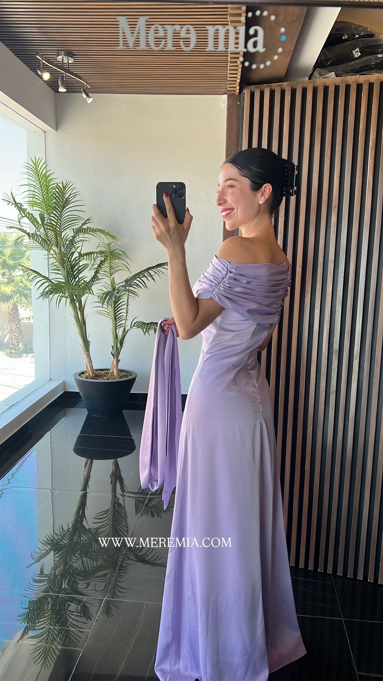 Vestido listo satin olan arriba