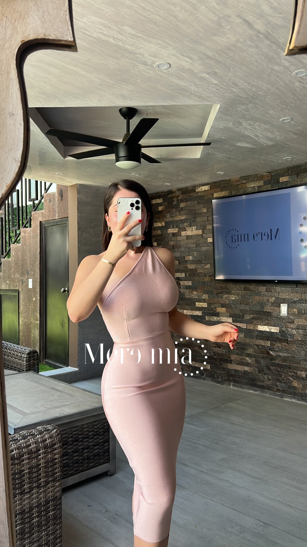 Vestido beige tirante