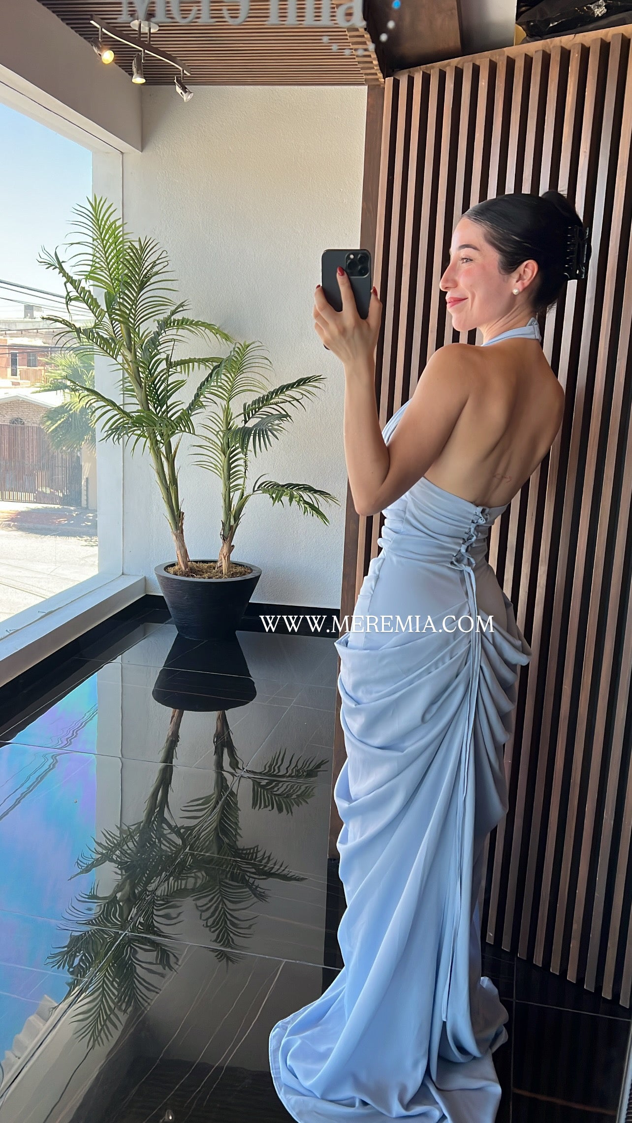 Vestido halter escote V drapp