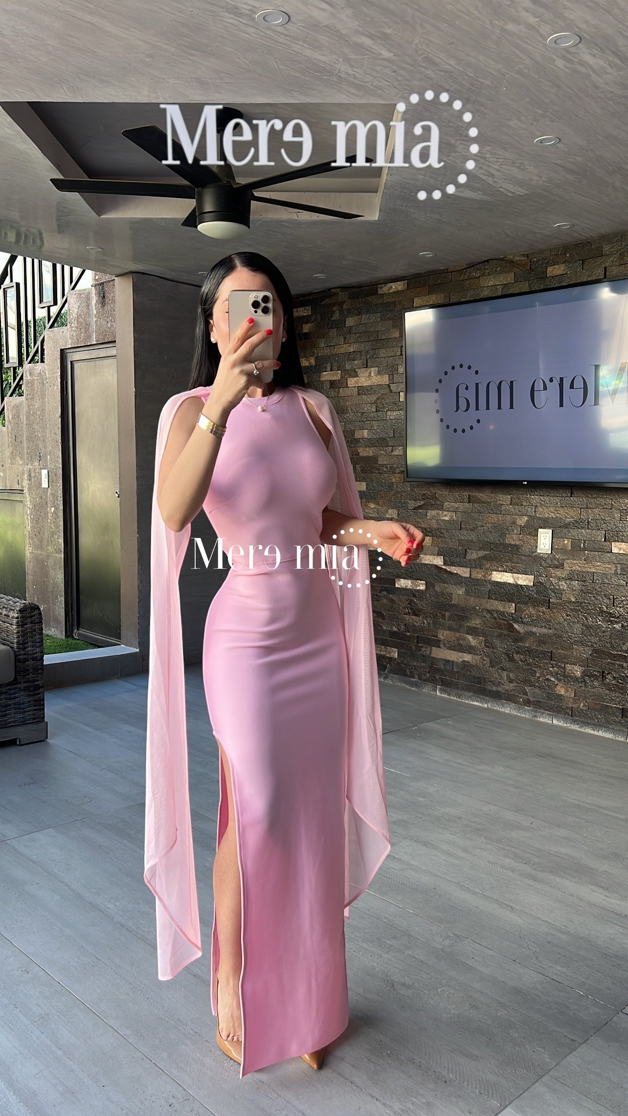 Vestido mangas malla