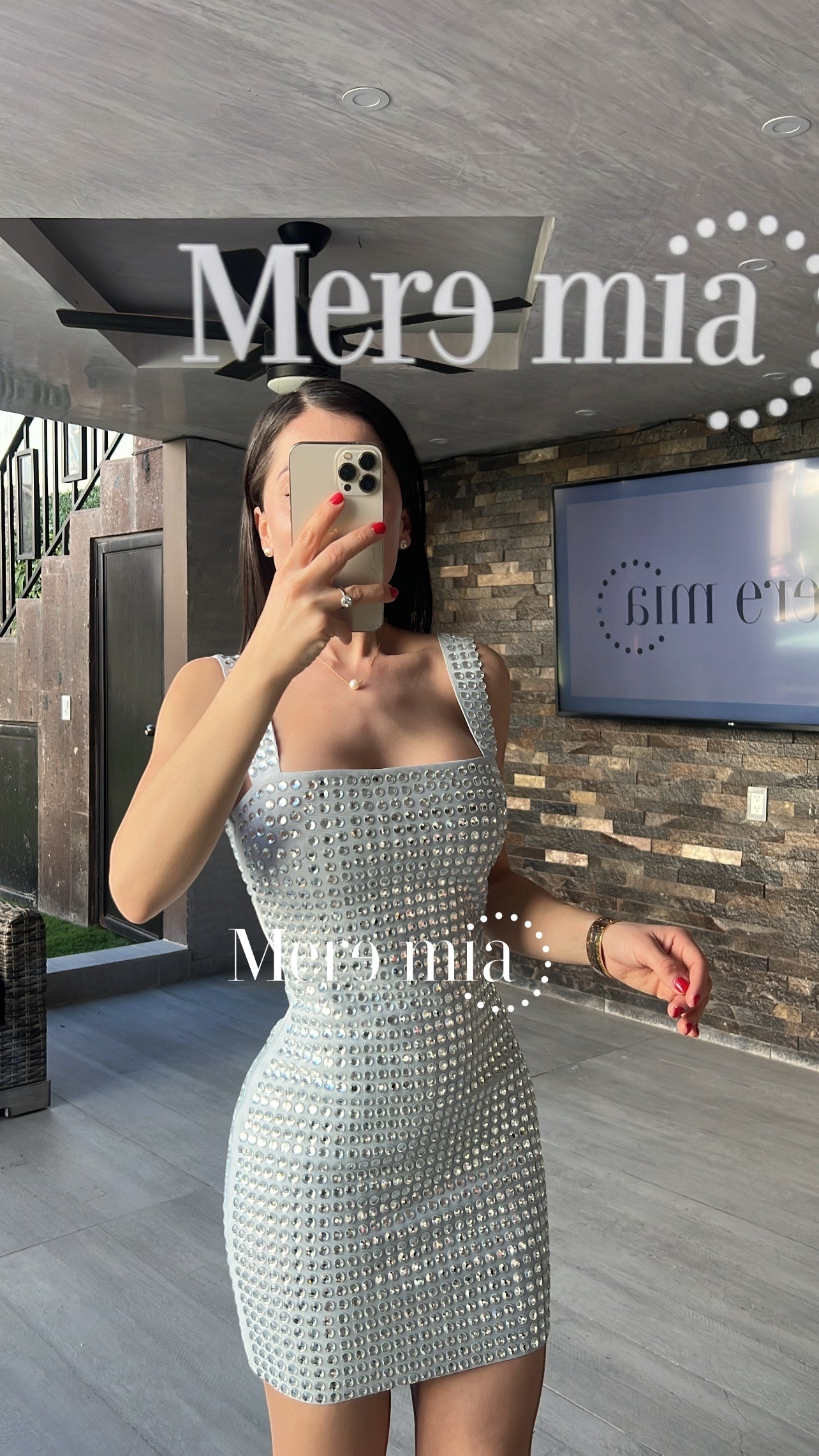 Vestido gris apl circulos