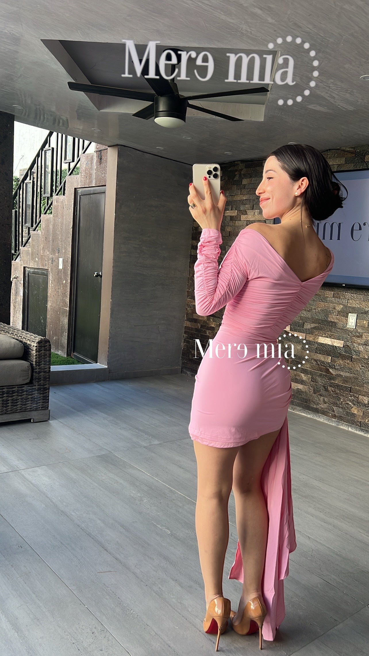 Vestido rosa plisado aro