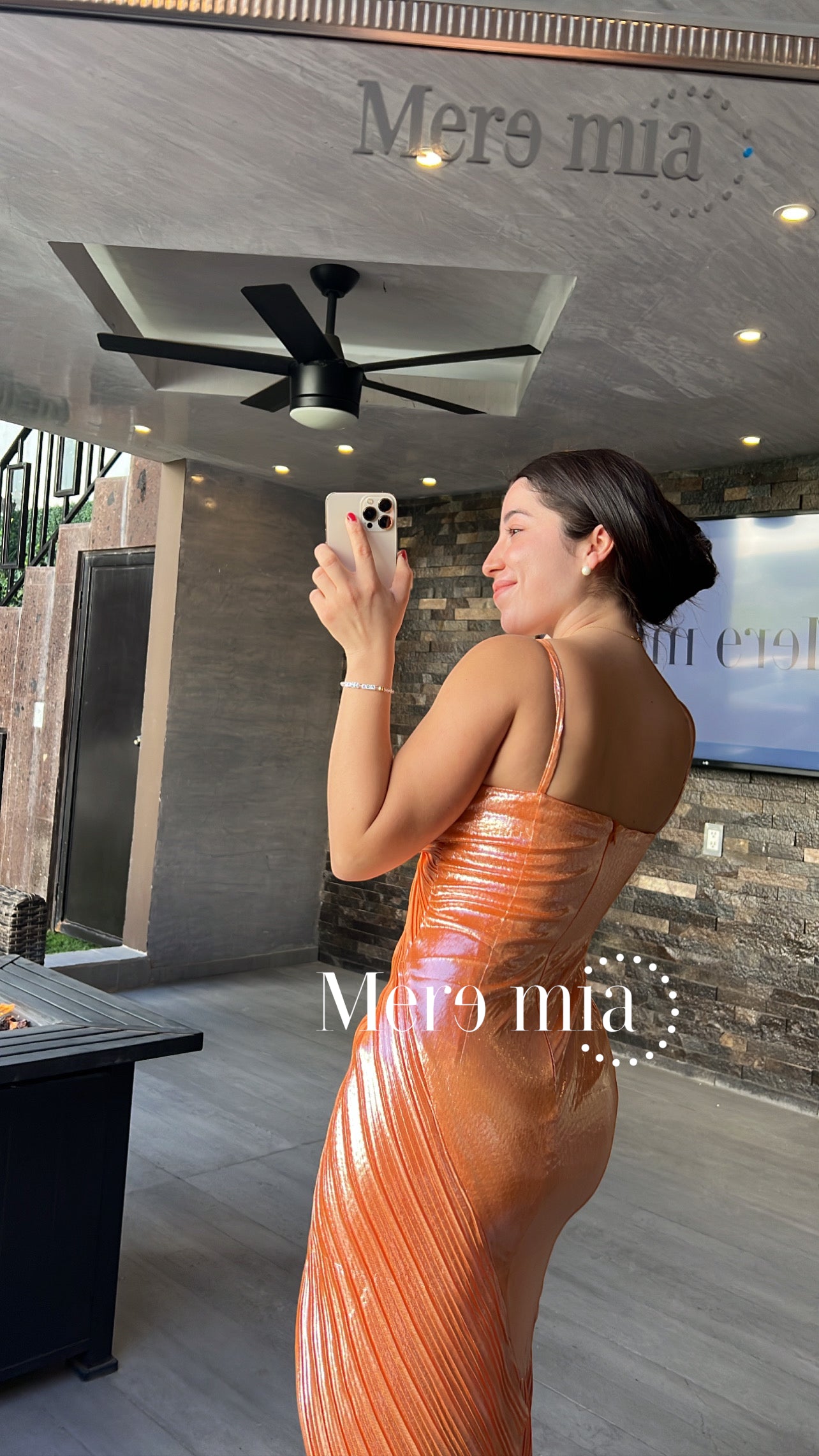 Vestido plisado coral