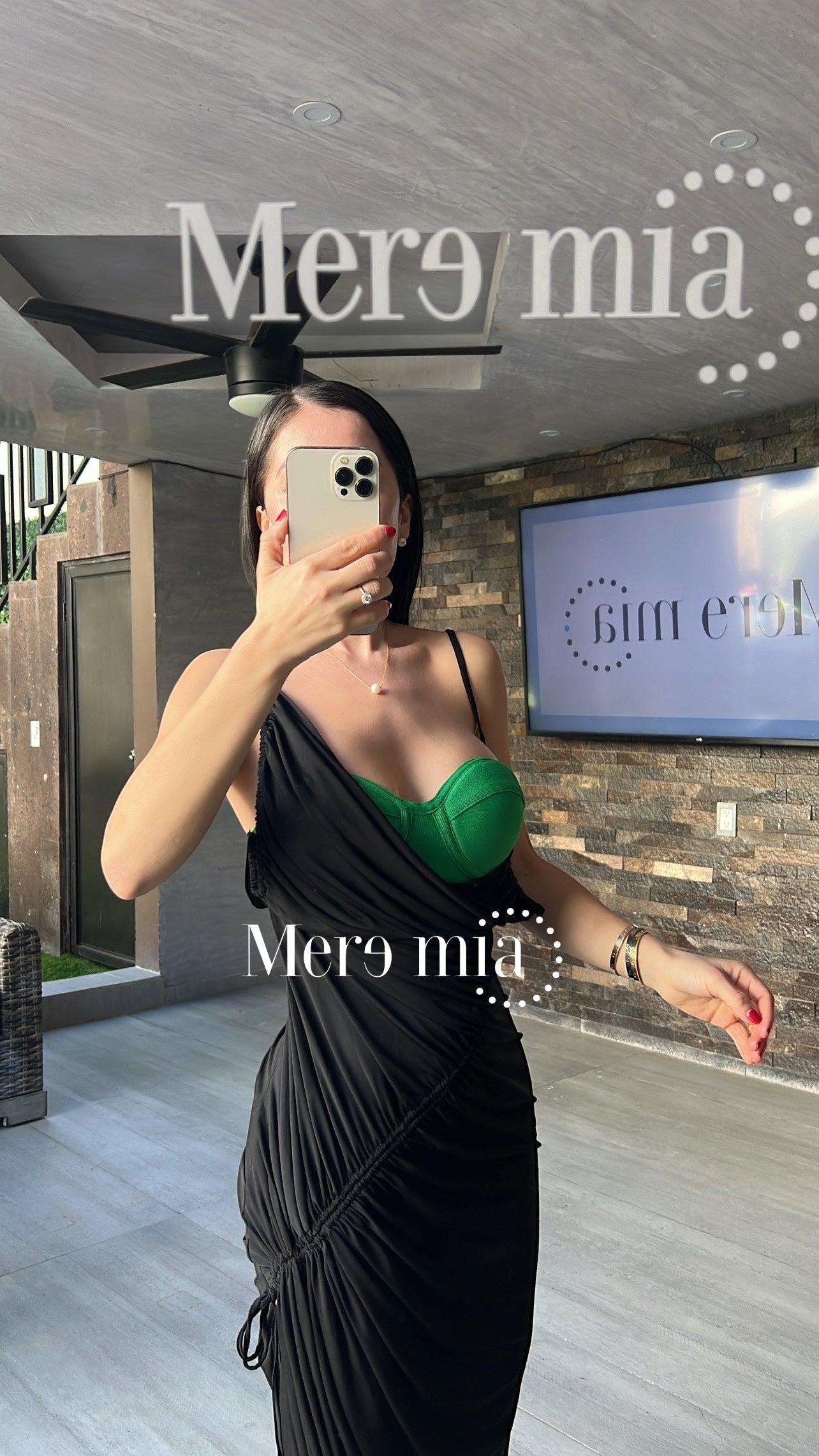 Vestido negro verde tirantes