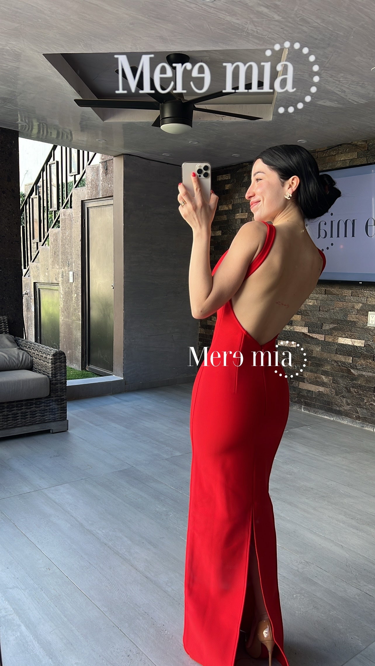 Vestido rojo escote v