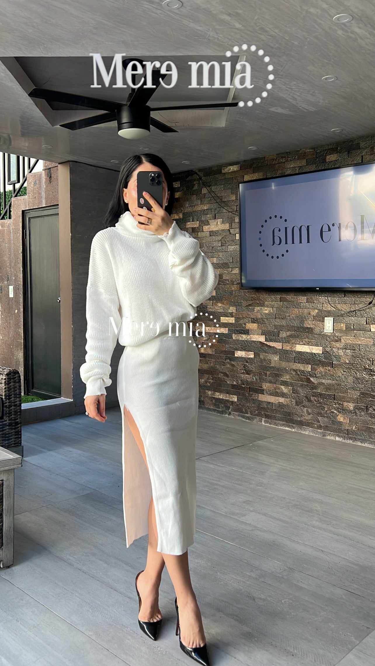 Conjunto blanco swet falda abert