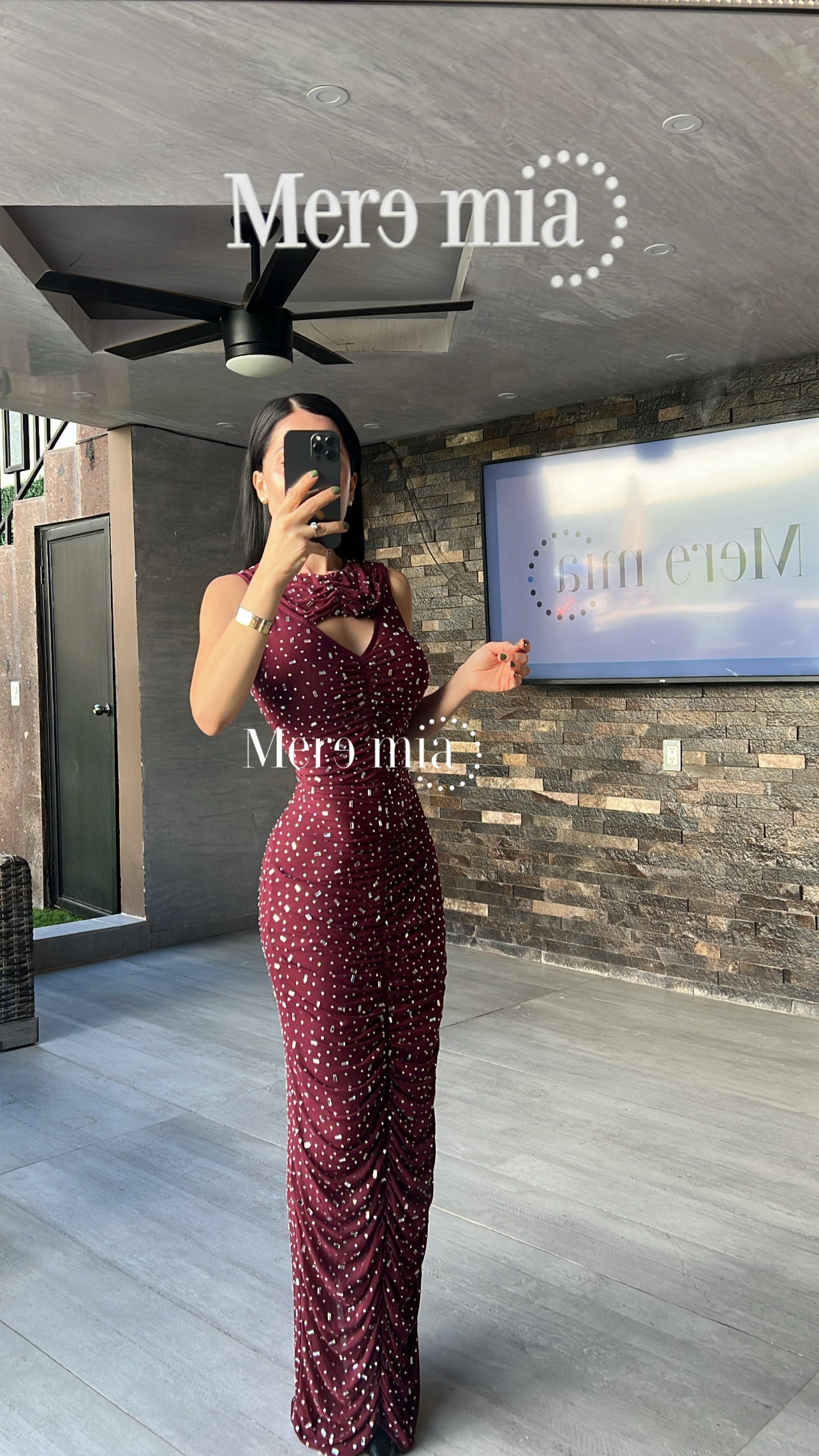 Vestido tinto puntos plata