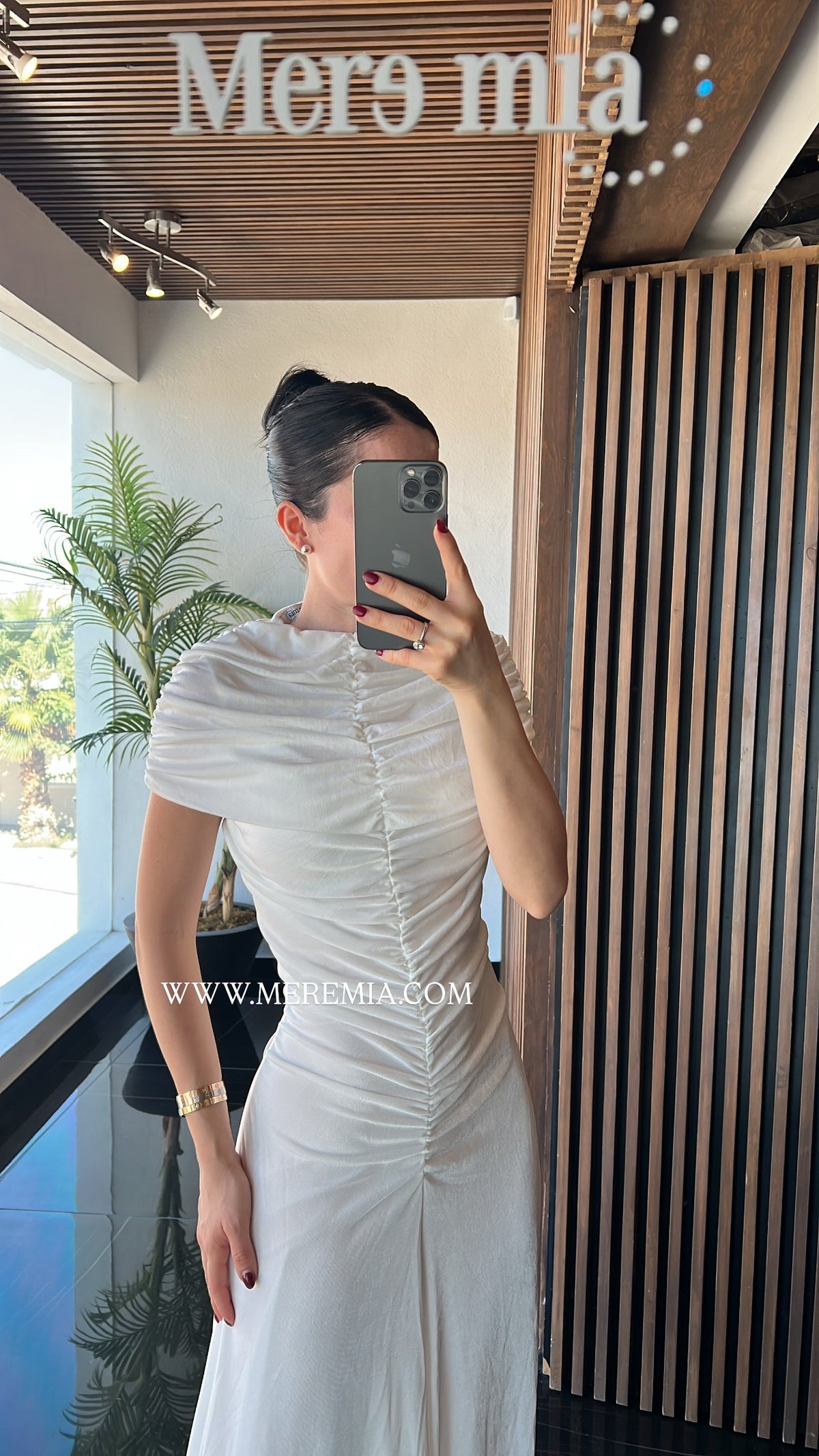 Vestido chal plisado cuello