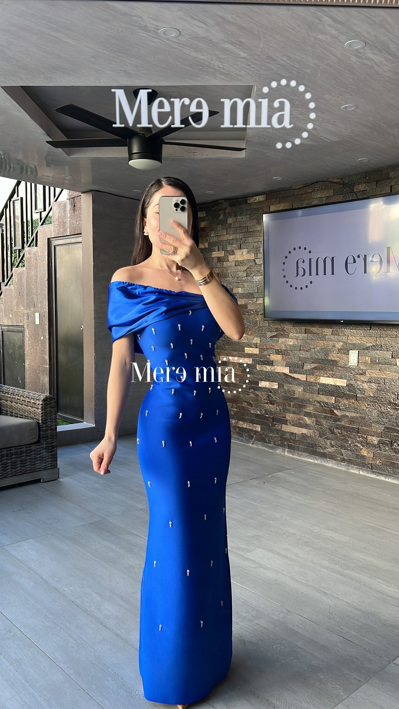 Vestido azul olan sat hombros