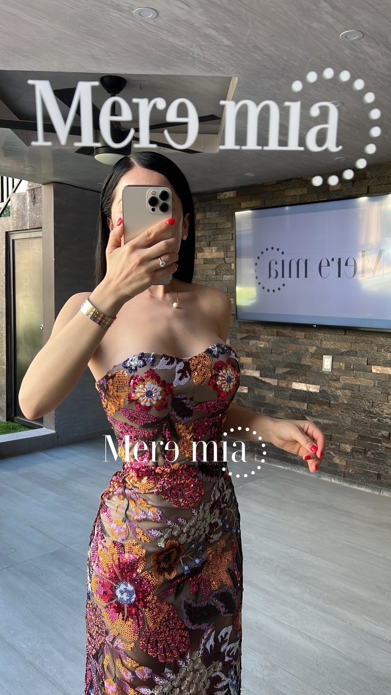 Vestido strapples flores