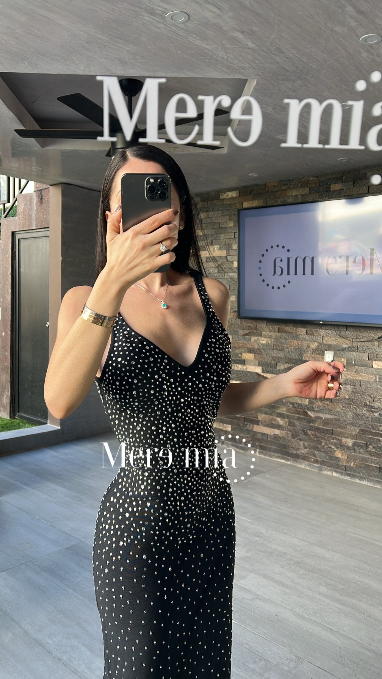 Vestido negro puntos brill