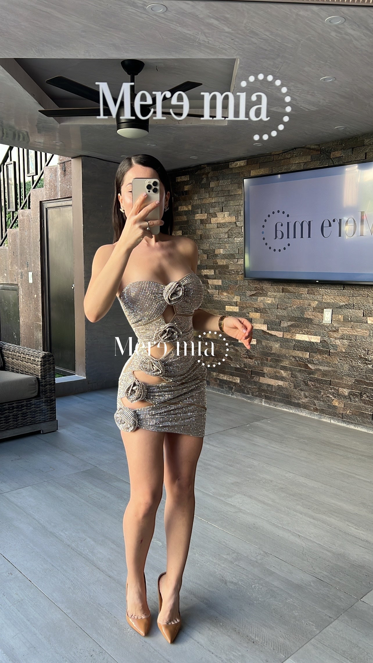 Vestido beige puntos flores