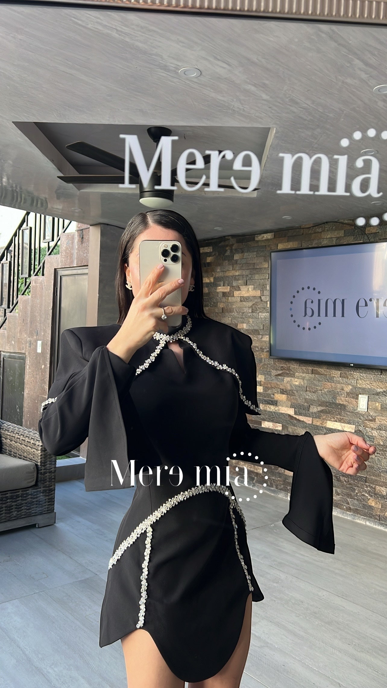 Vestido negro corto plata