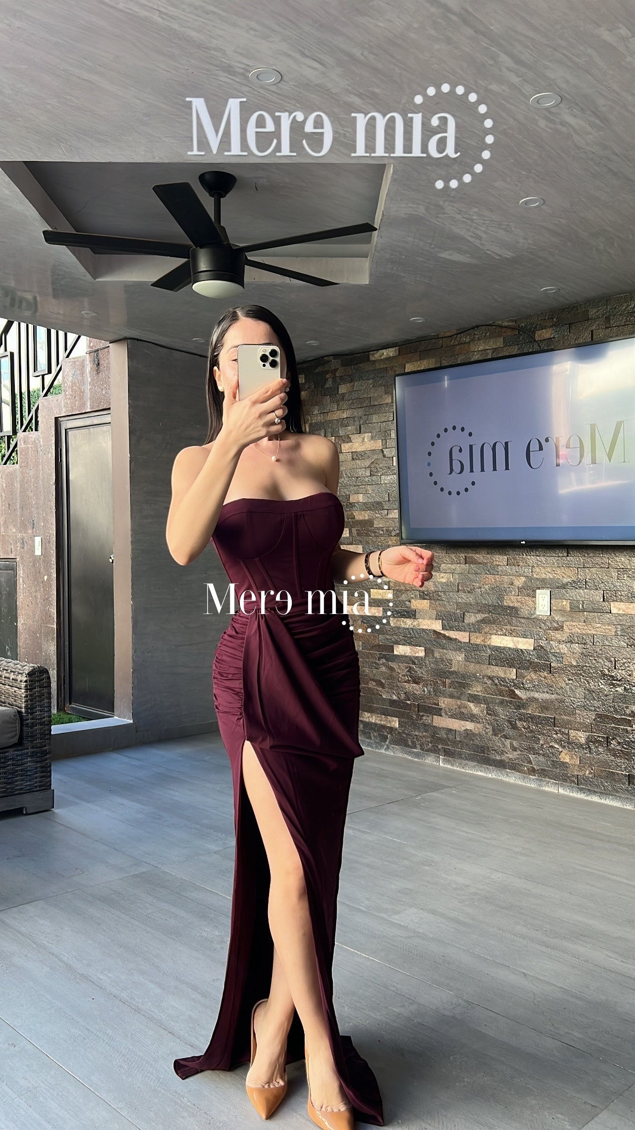 Vestido tinto copas strapp