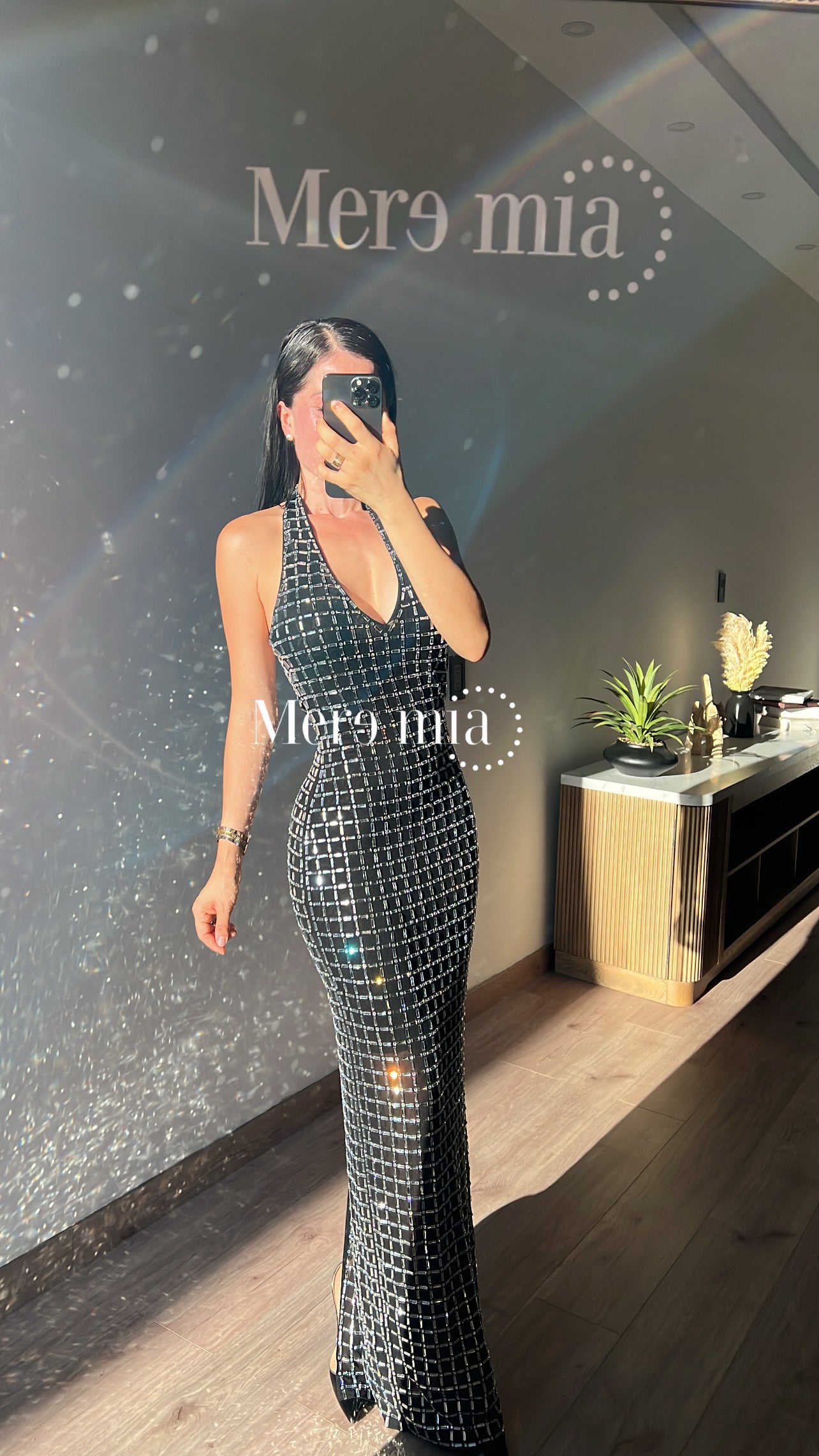 Vestido negro halter plata V