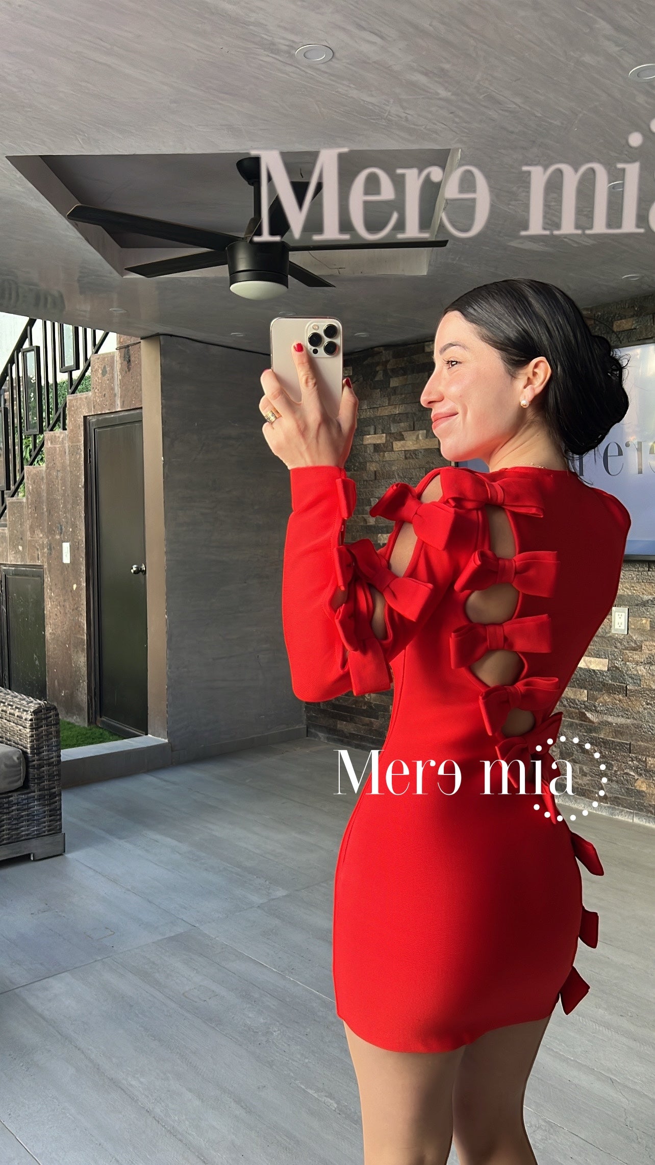 Vestido rojo corto moños