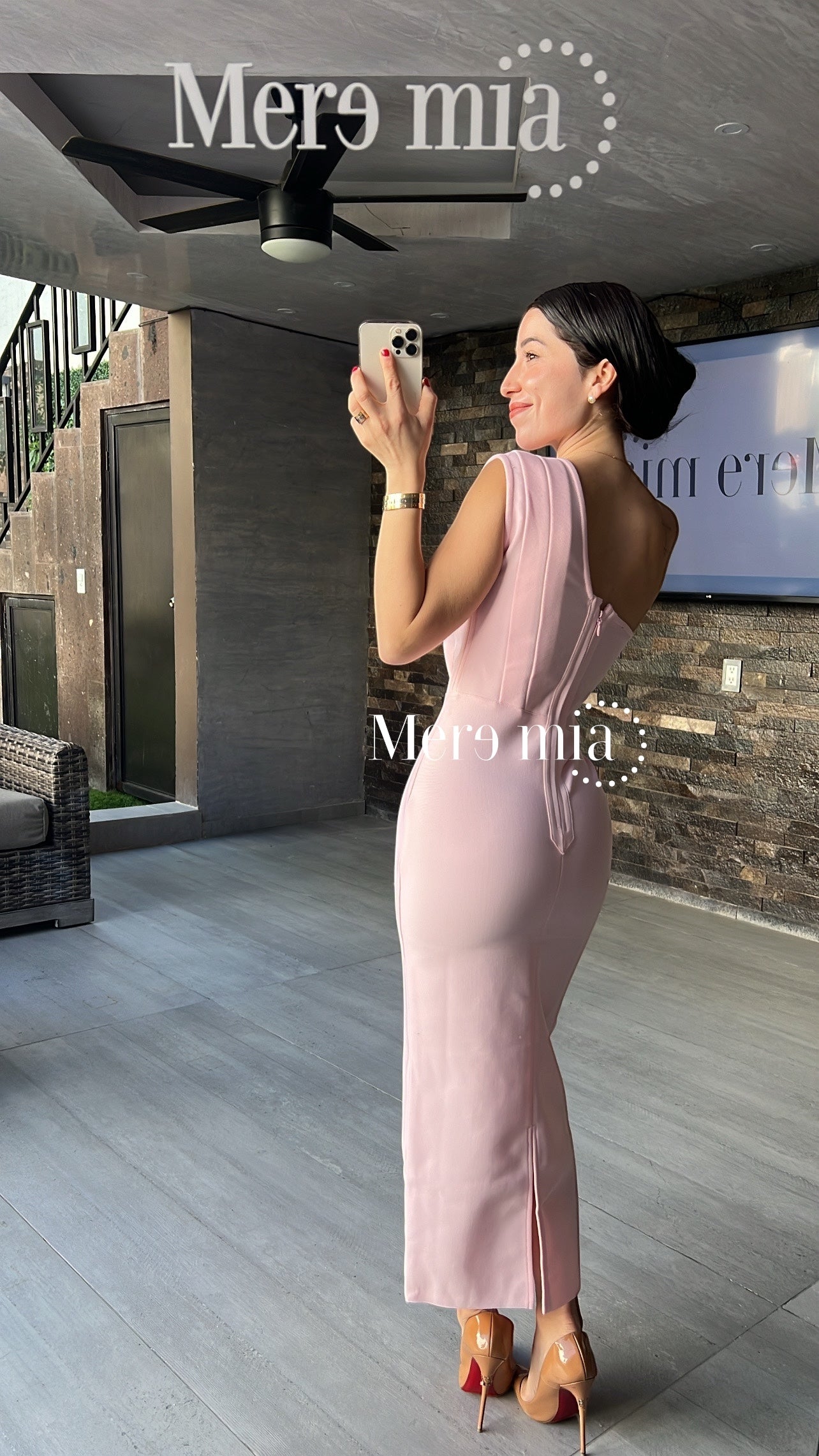 Vestido rosa hombro