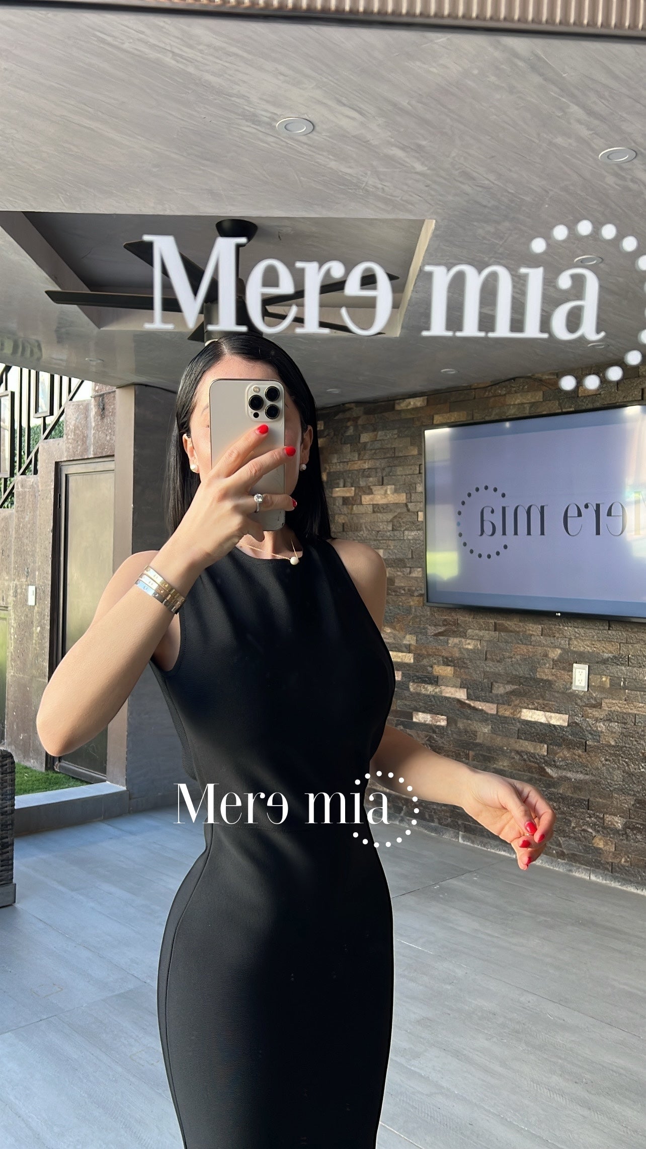 Vestido negro espalda