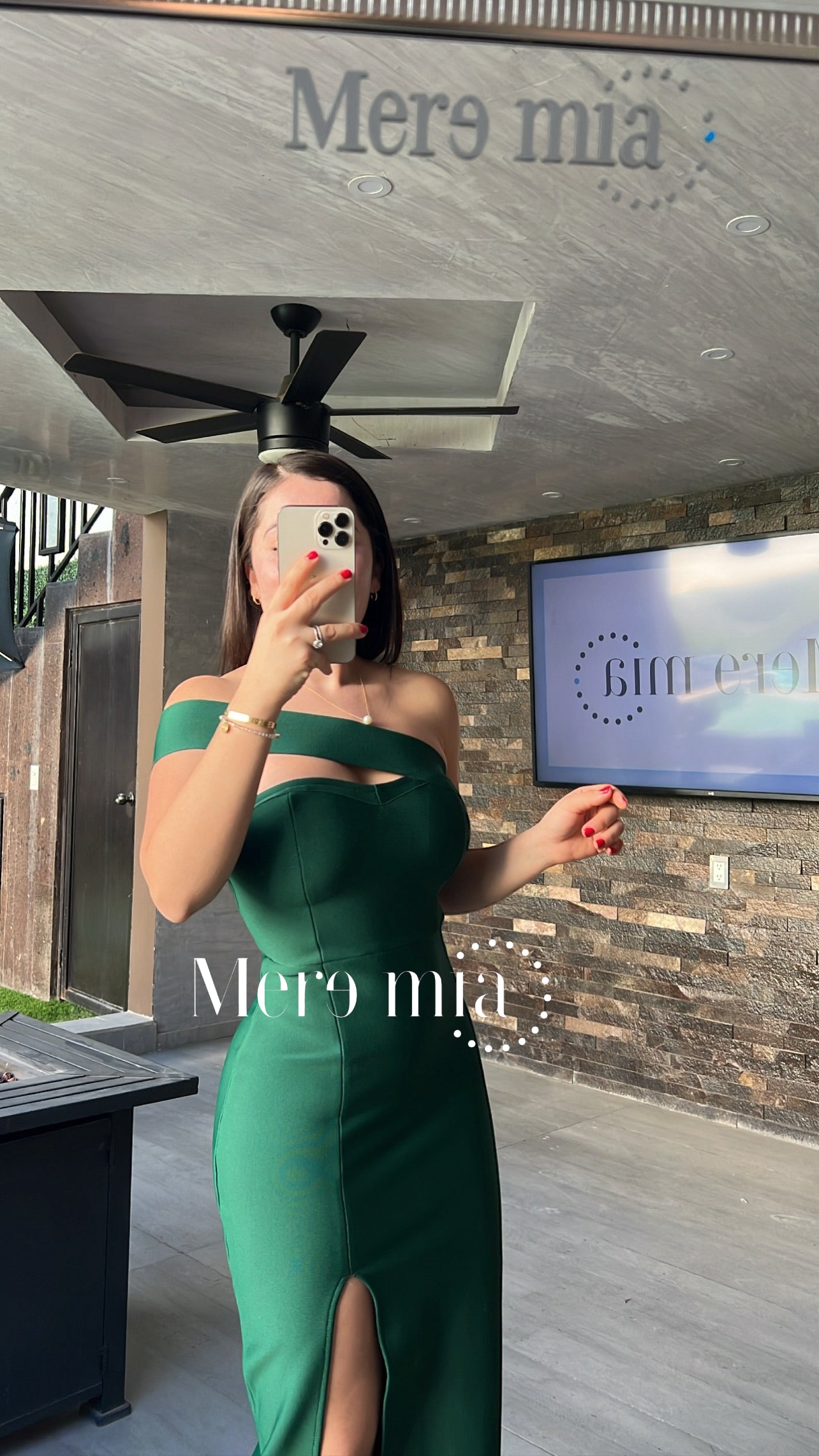 Vestido verde hombro tira