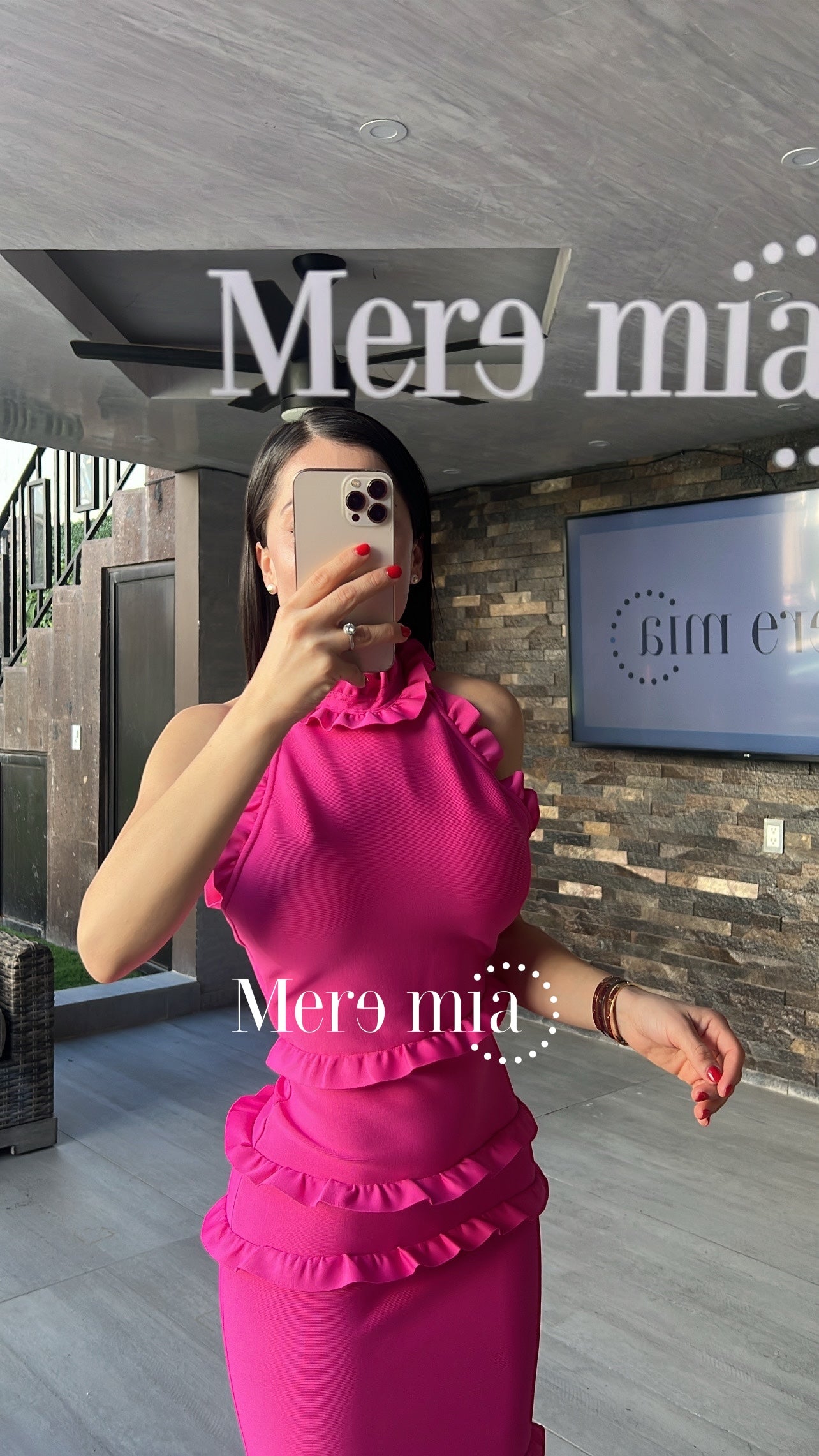 Vestido fucsia esc olanes