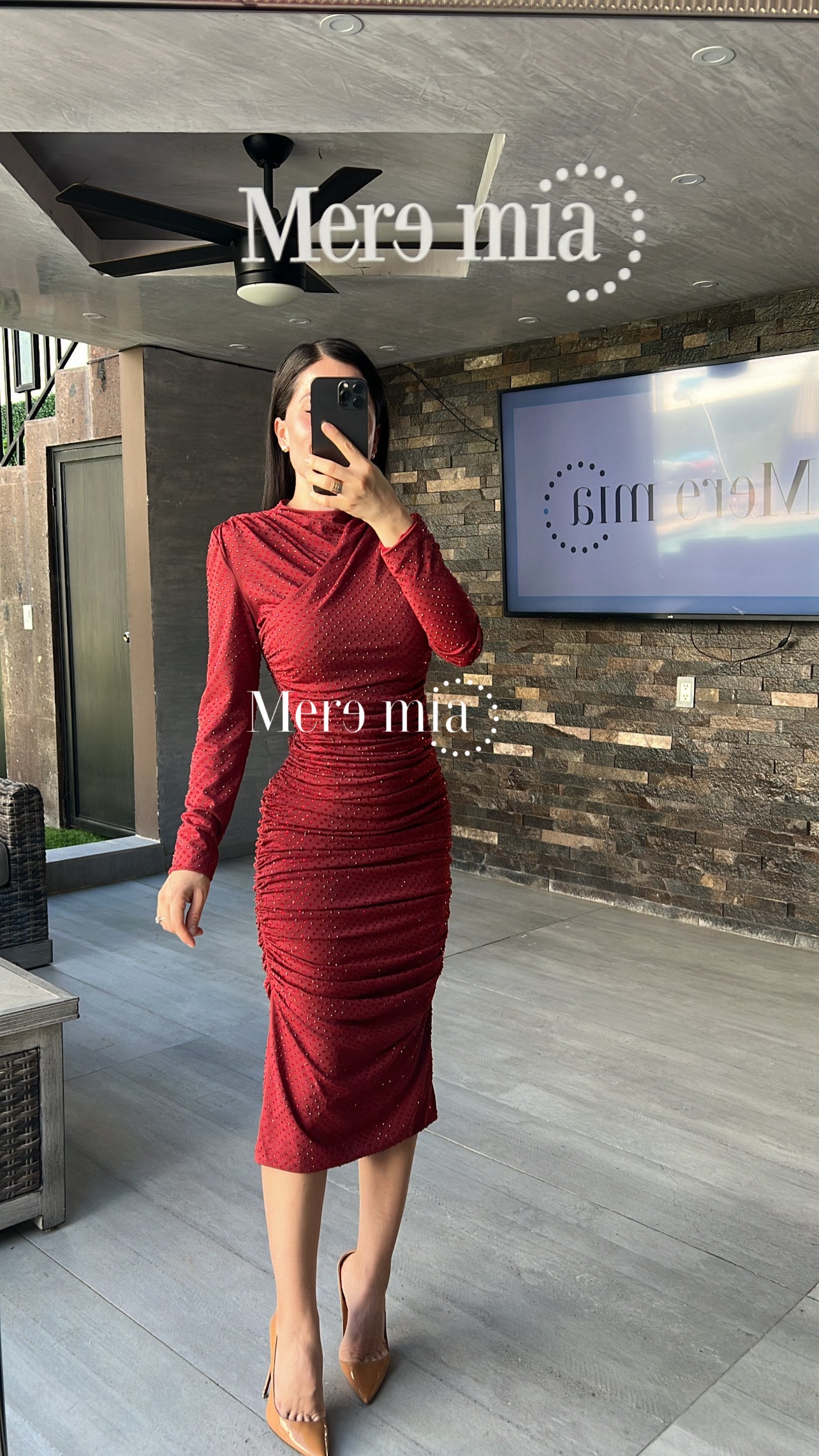 Vestido tinto puntos