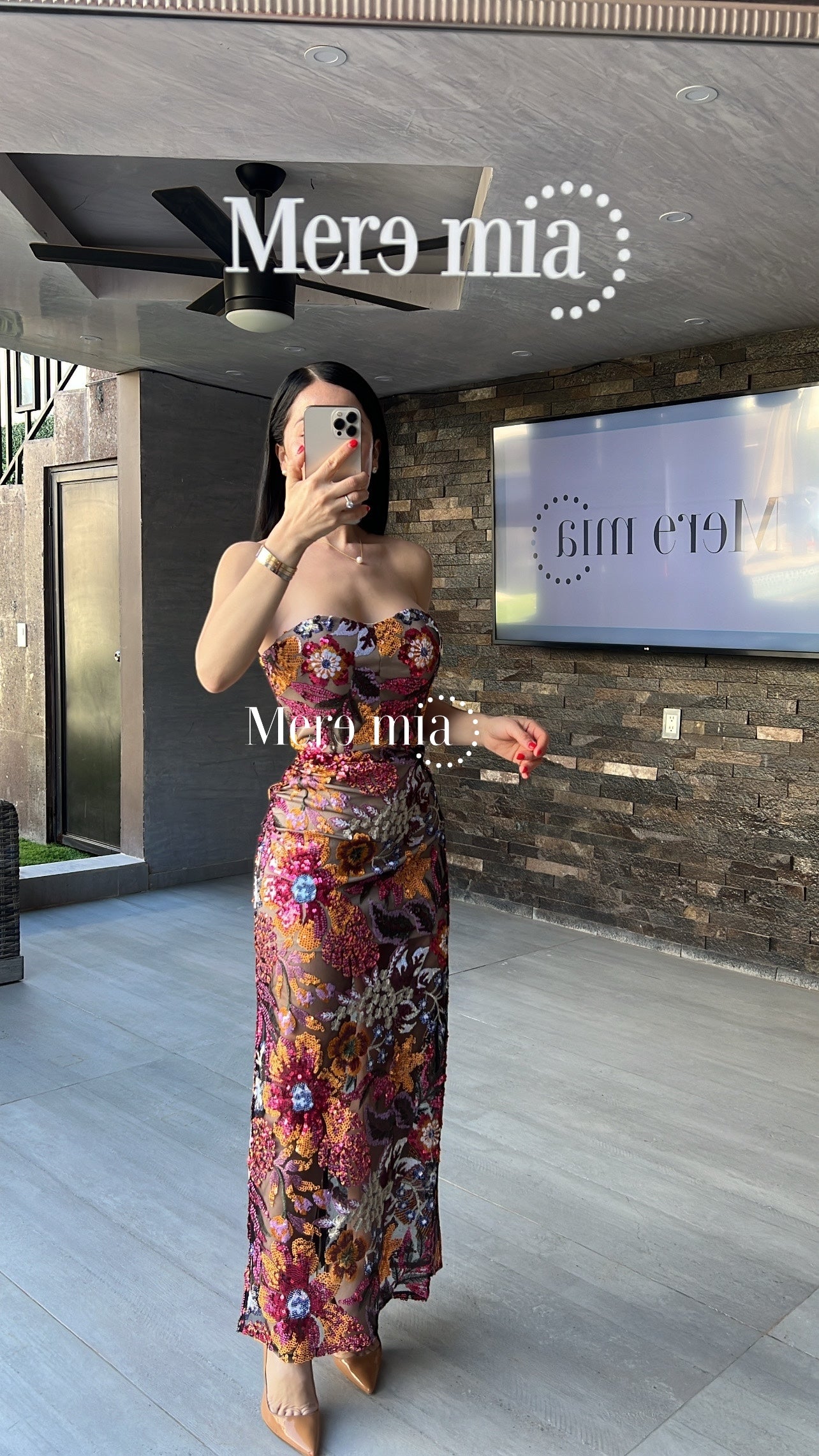 Vestido strapples flores