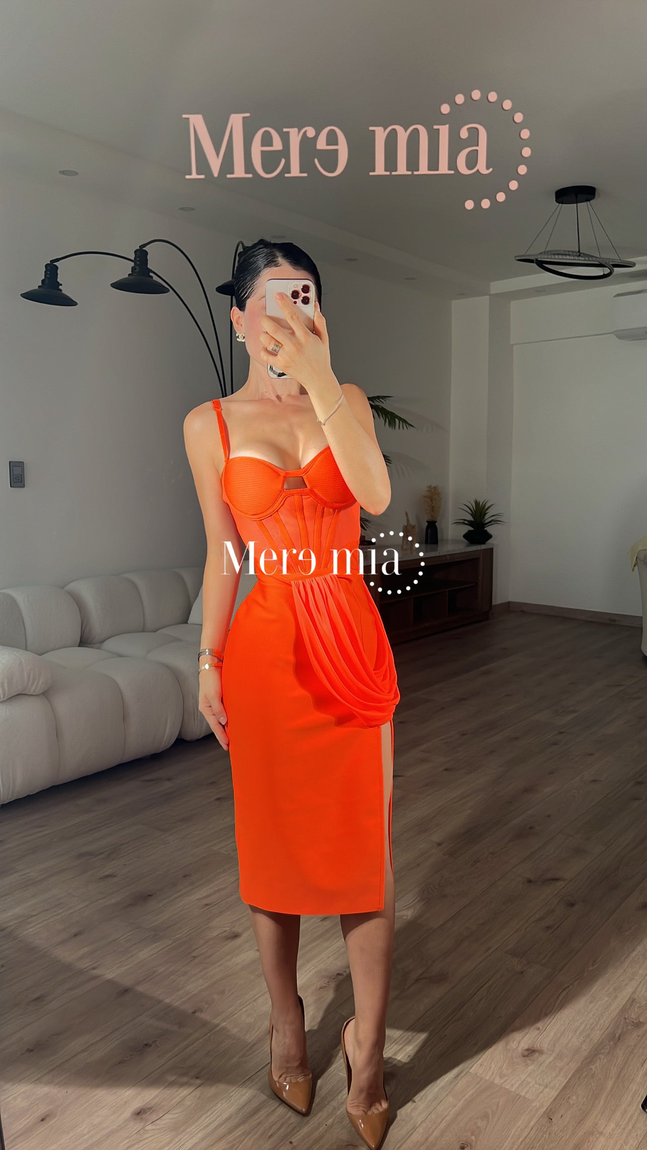 Vestido naranja copas tul