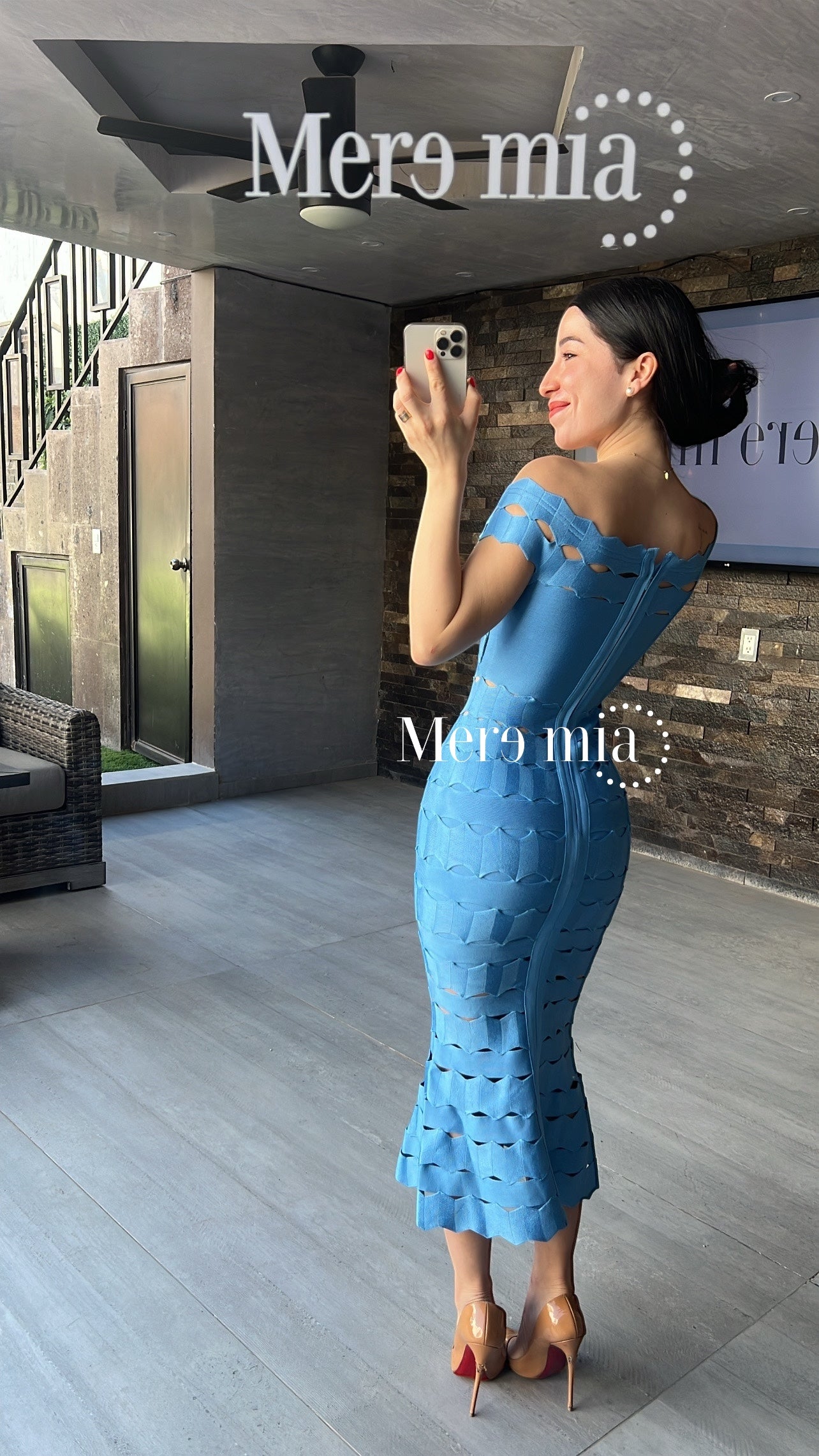 Vestido azul ruff hombros