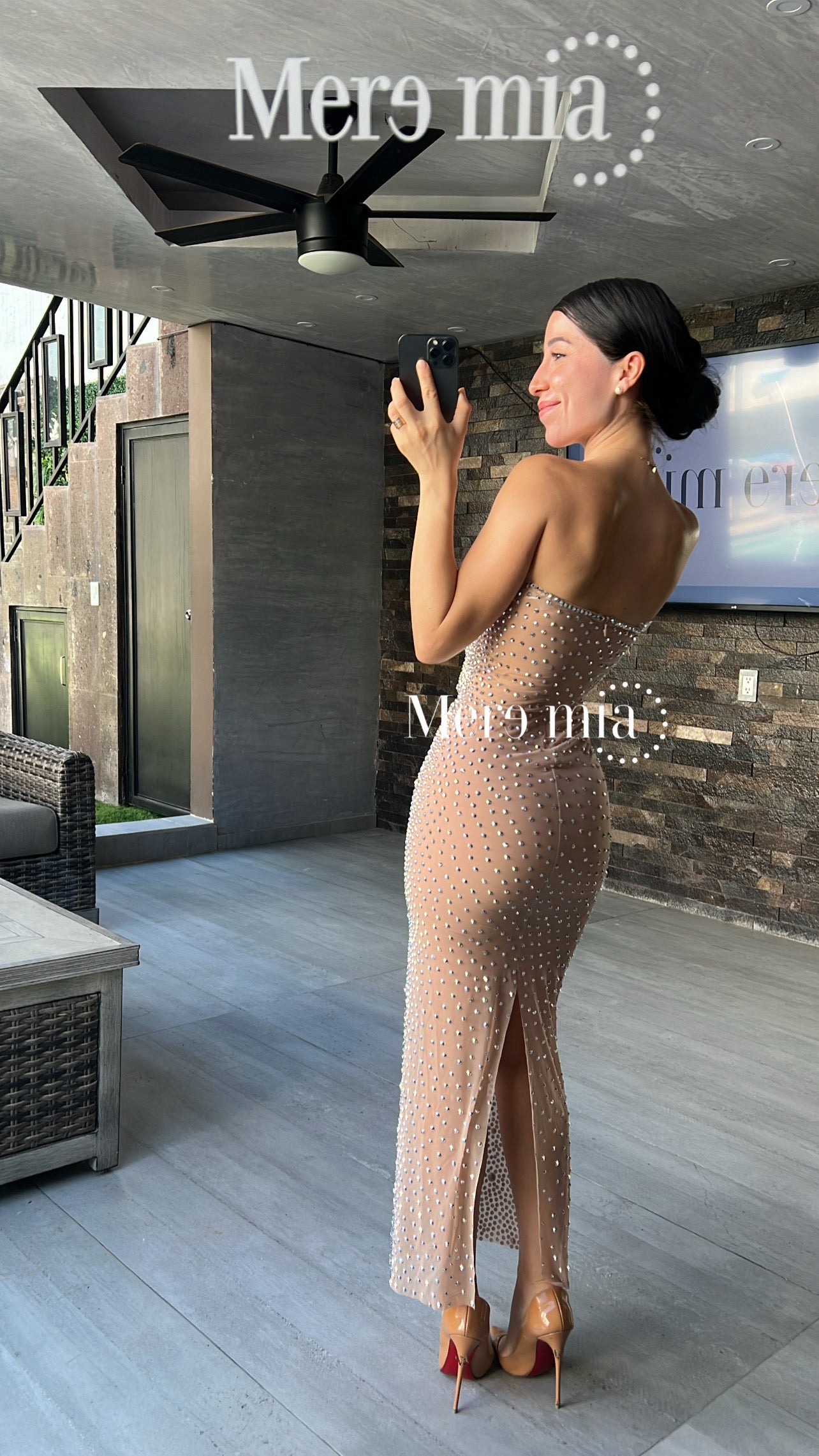 Vestido nude puntos