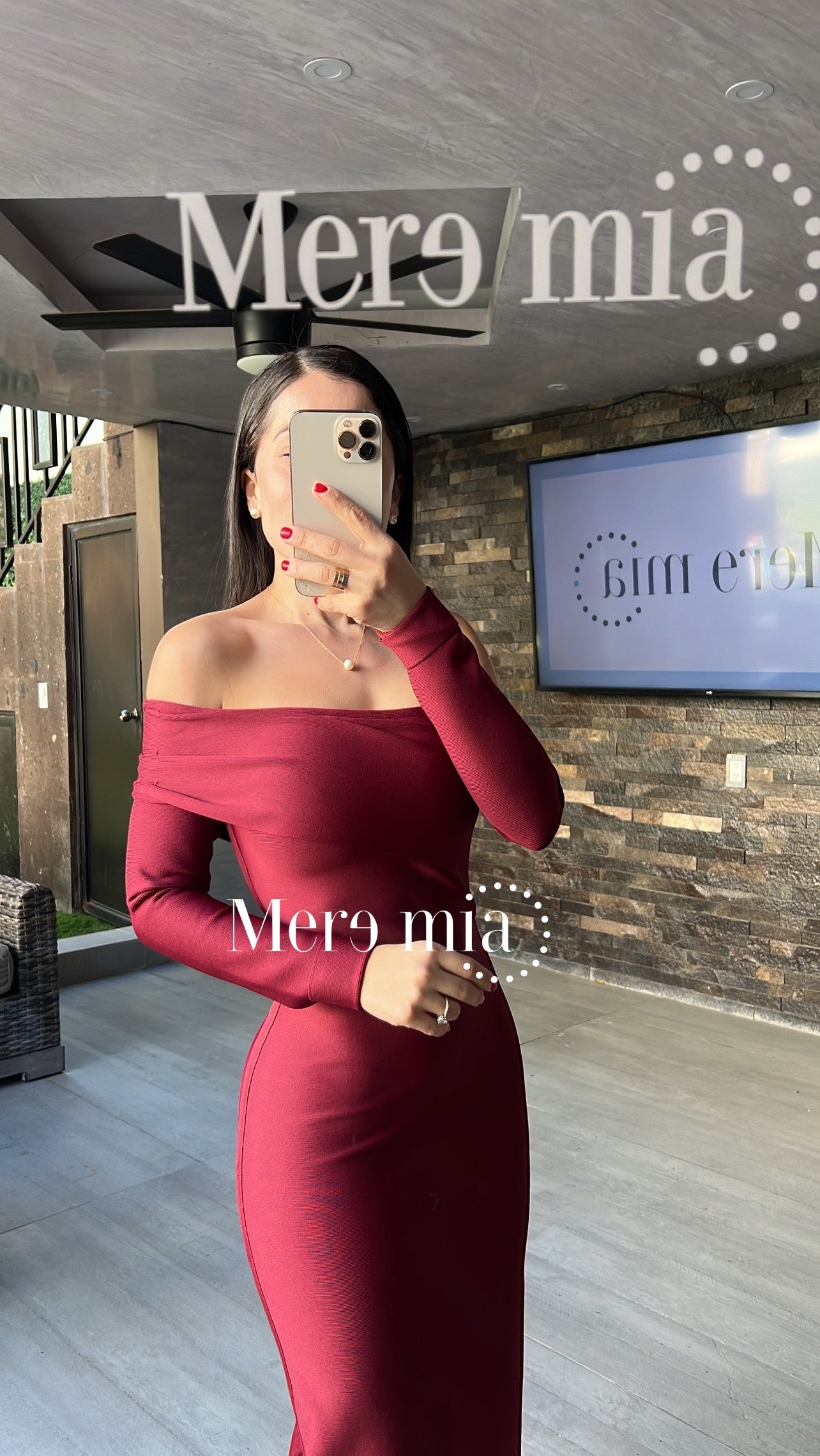 Vestido tinto ml hombro