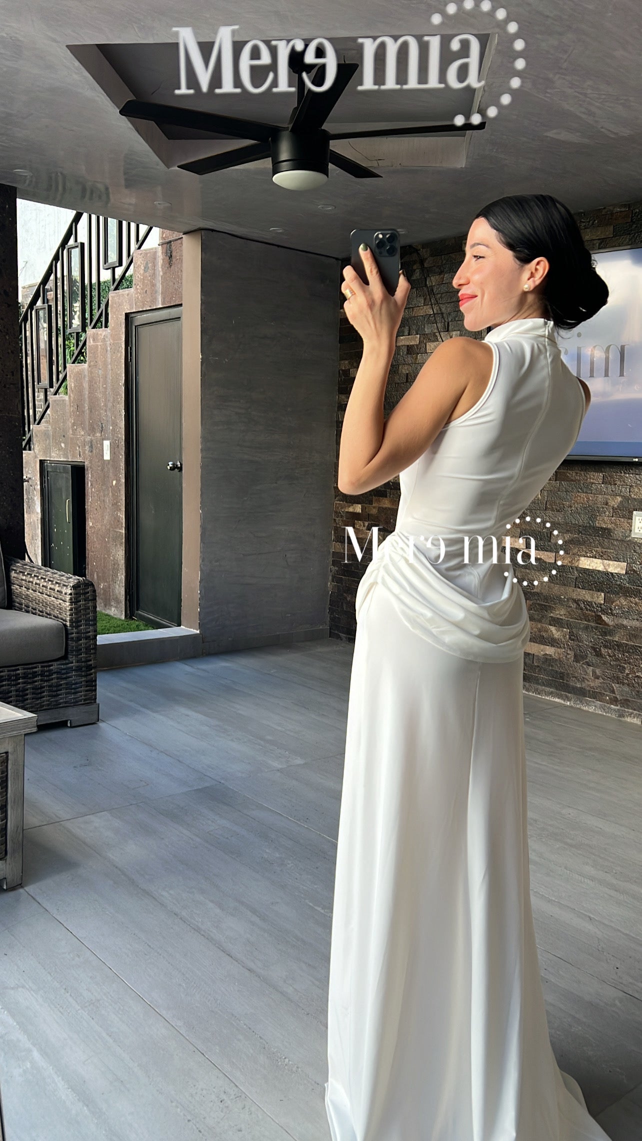 Vestido cuello olan plis