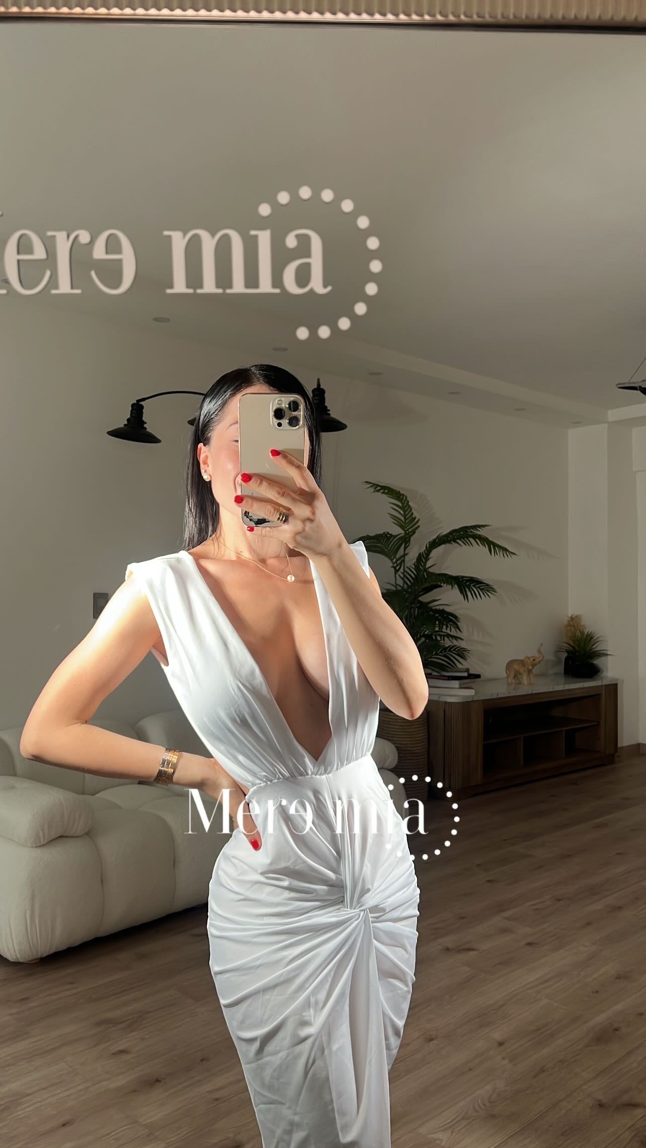 Vestido blanco  stretch escote en V y espalda