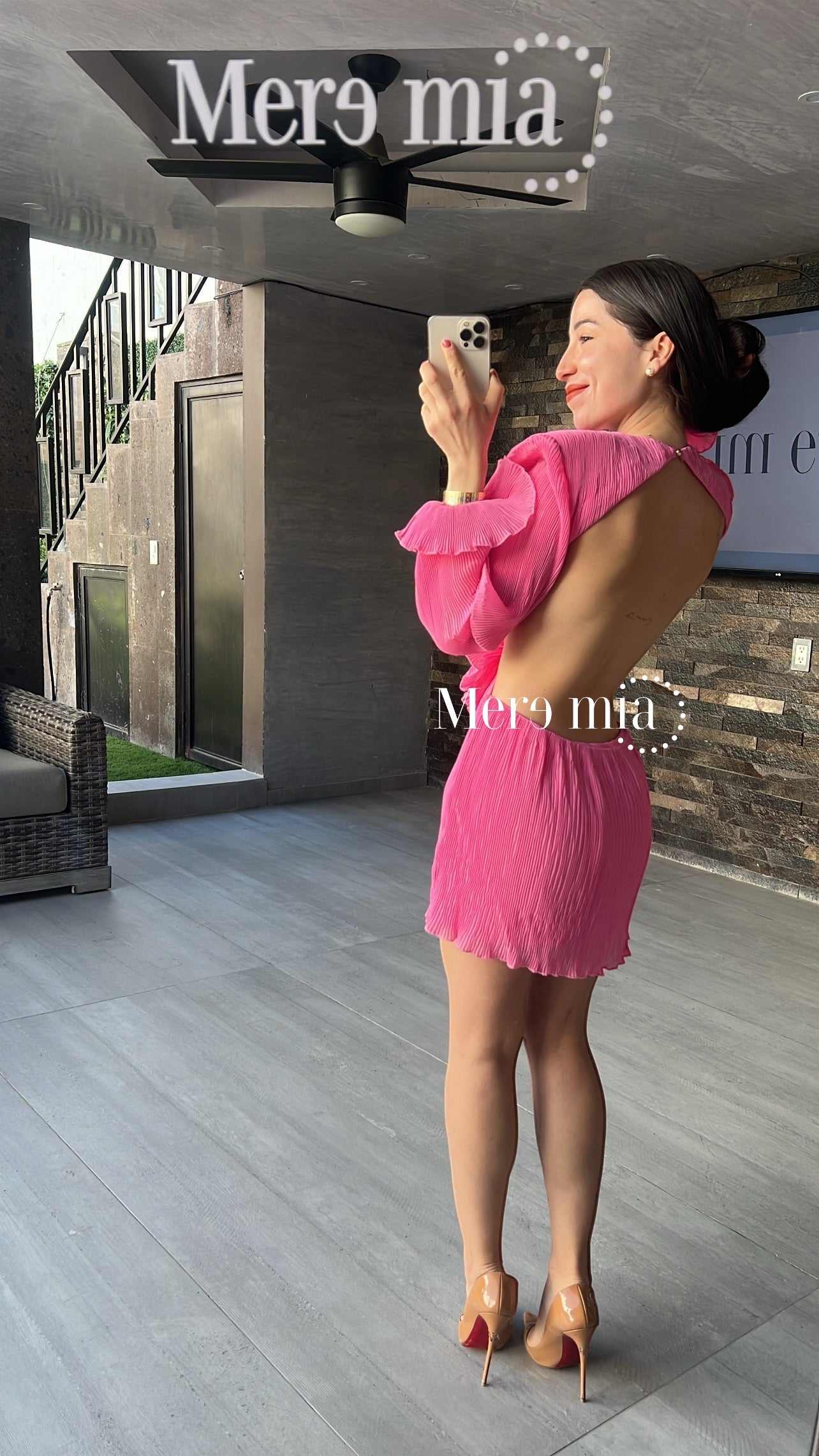 Vestido rosa plisado flor