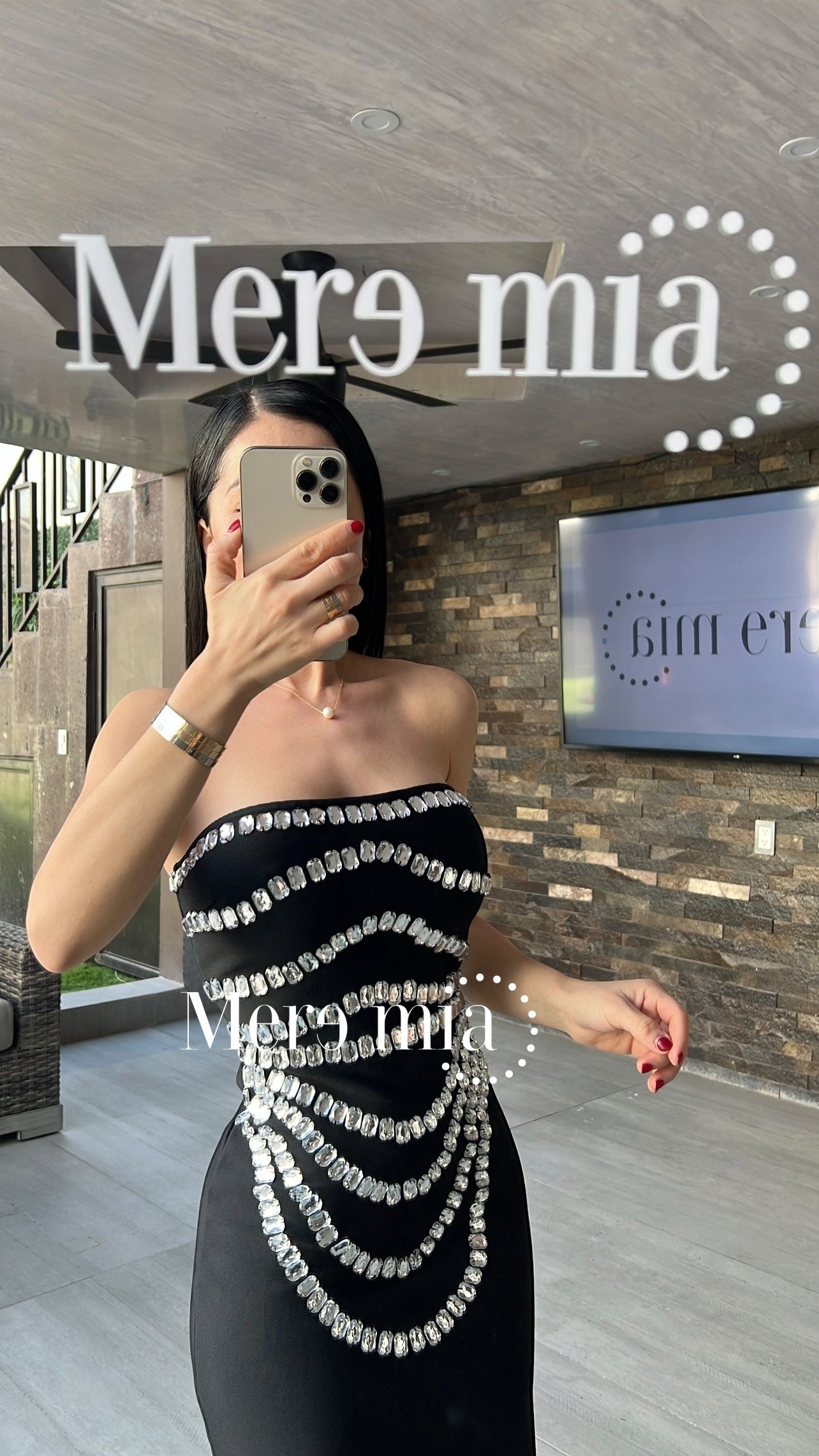 Vestido negro apl U plata