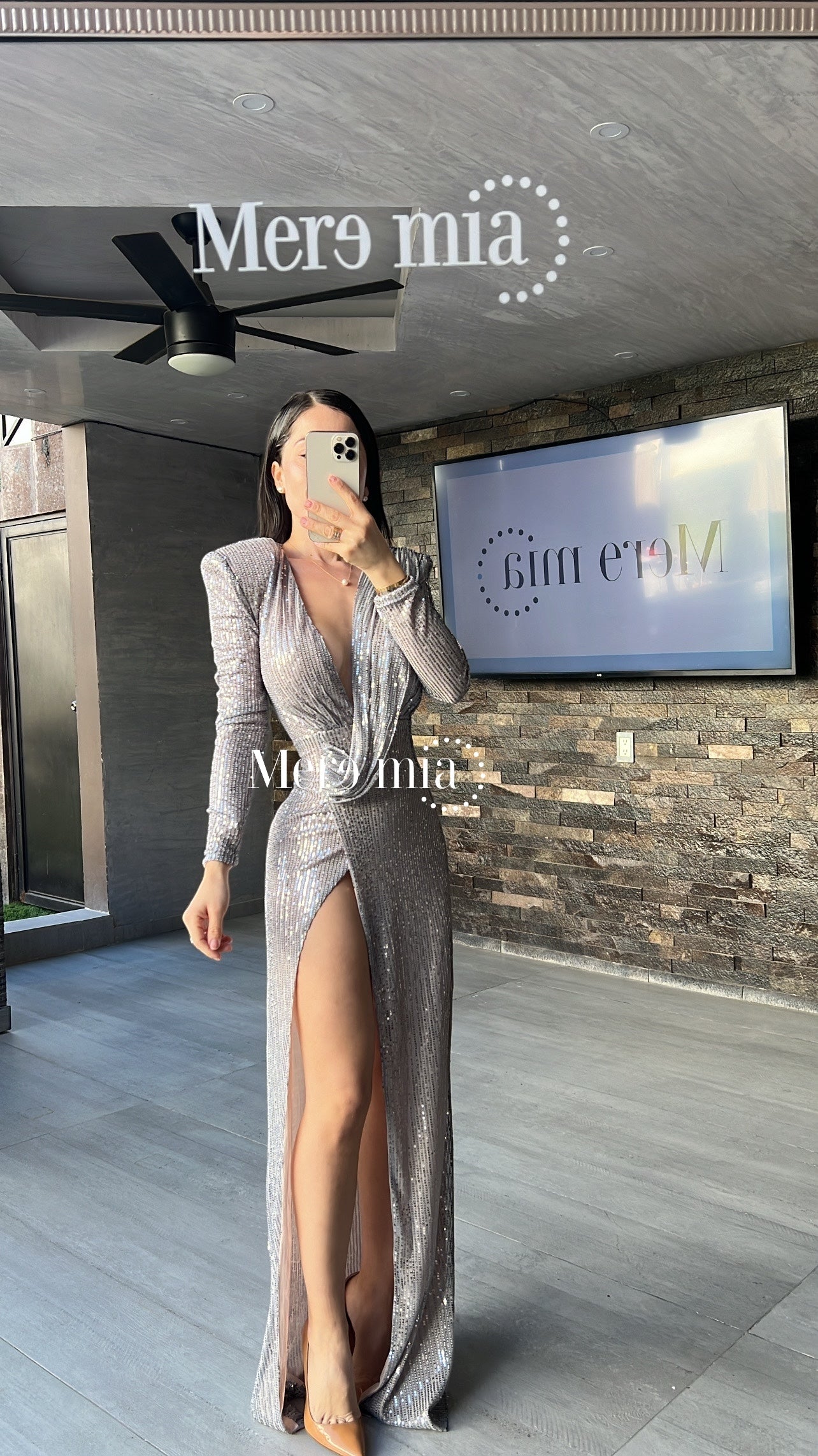 Vestido lentejuelas V plisado