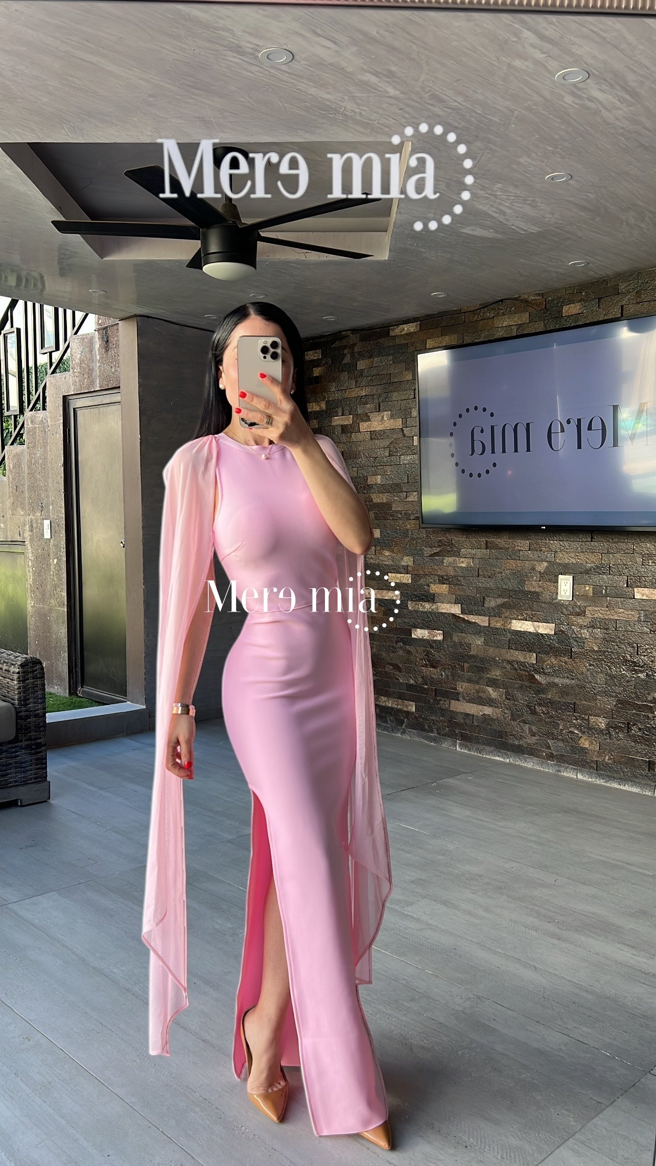 Vestido mangas malla