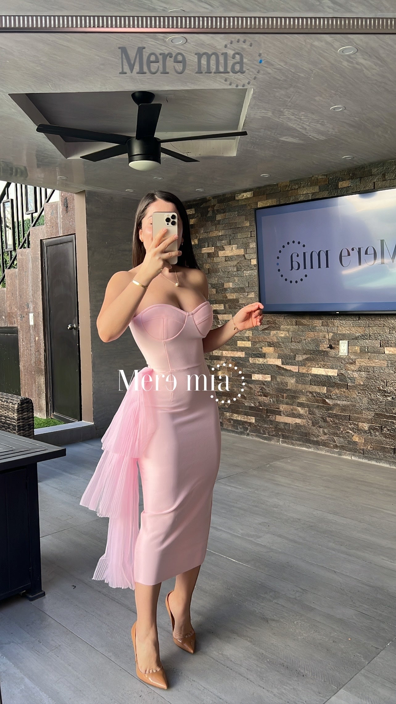 Vestido strapples tul rosa palo