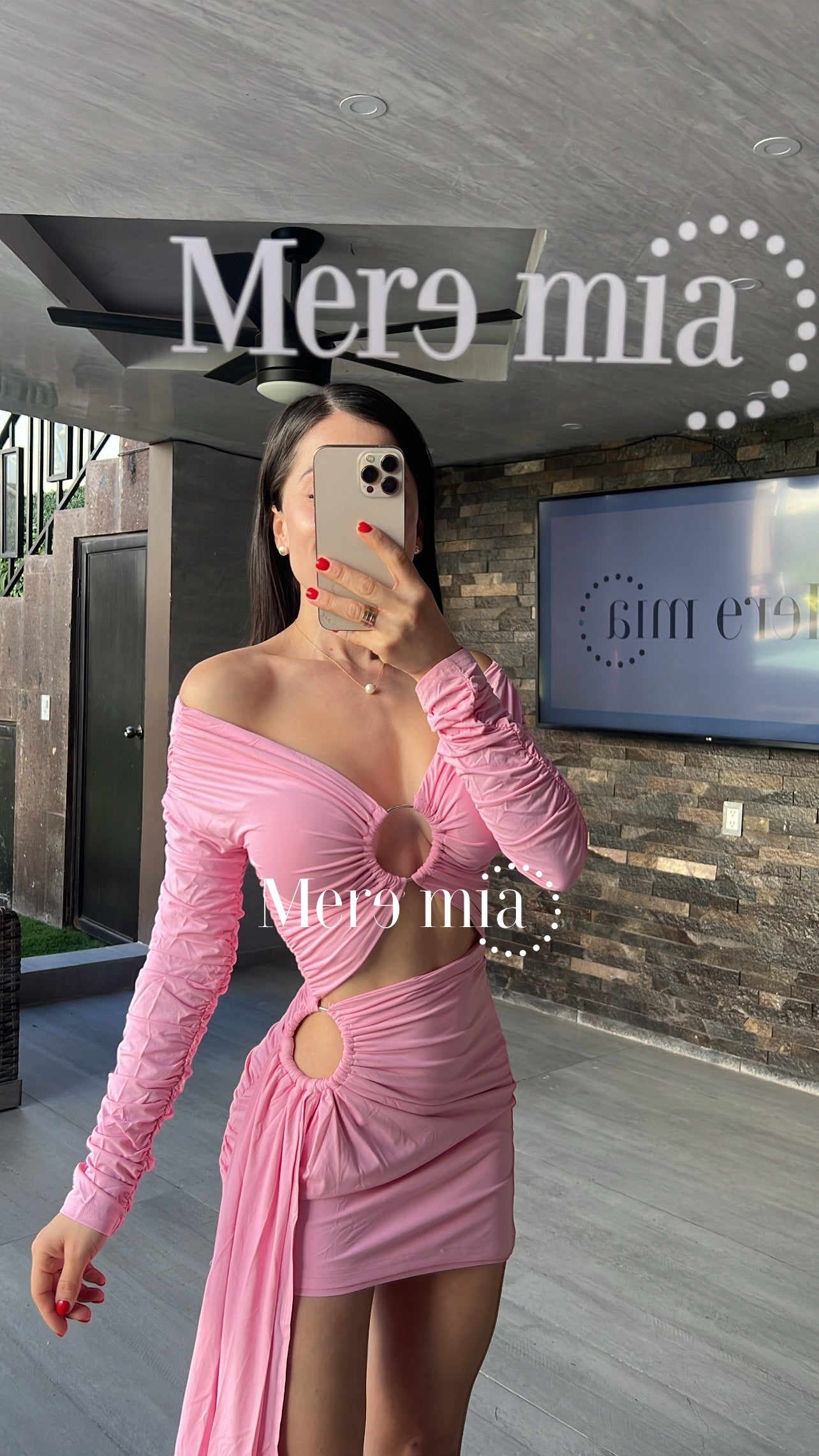 Vestido rosa plisado aro