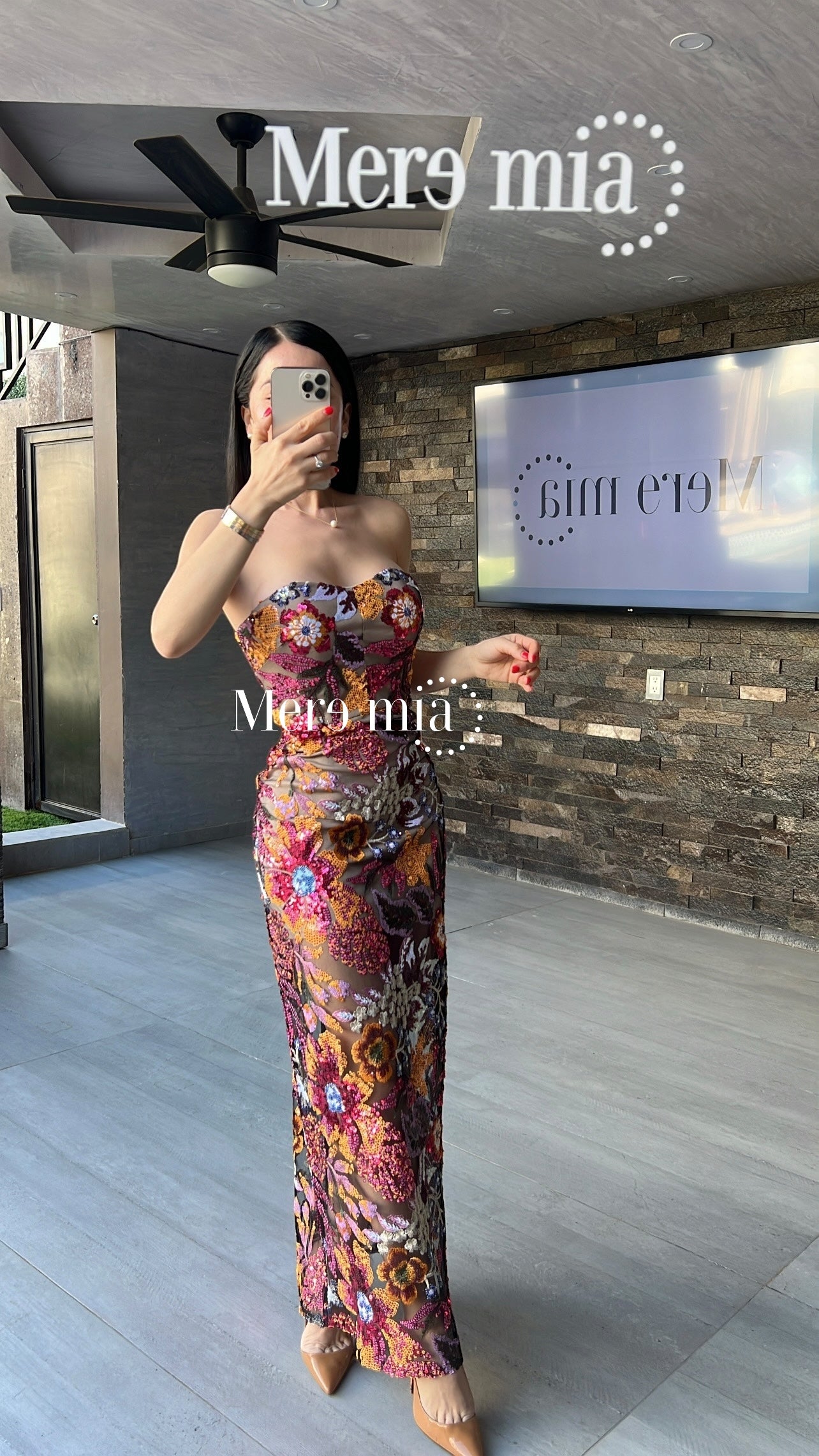 Vestido strapples flores