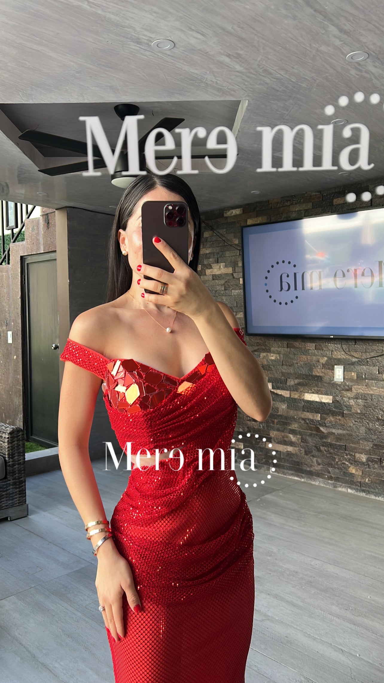 Vestido rojo espejos puntos
