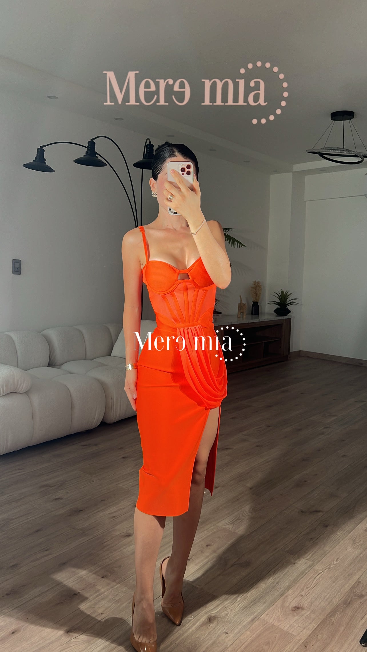 Vestido naranja copas tul