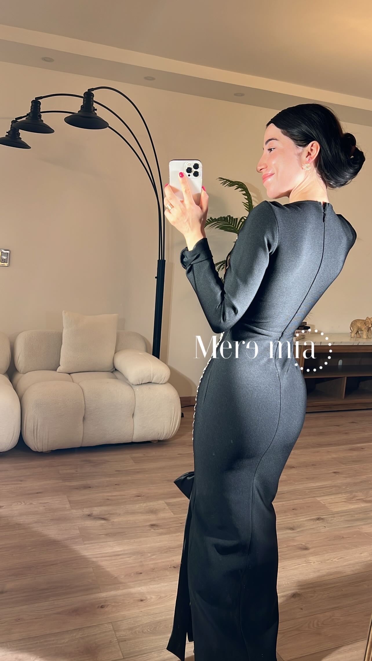 Vestido negro abert cintas