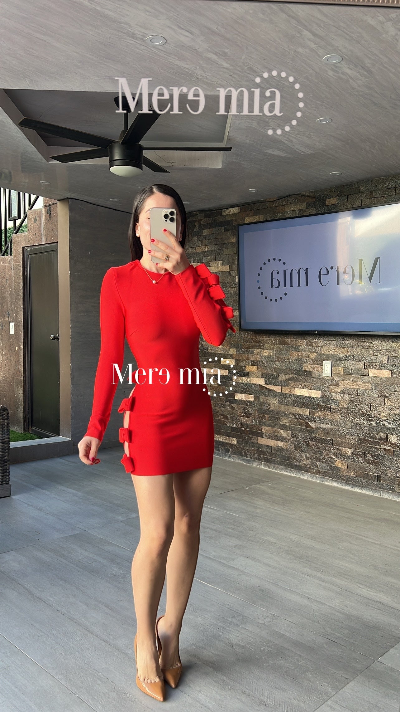 Vestido rojo corto moños