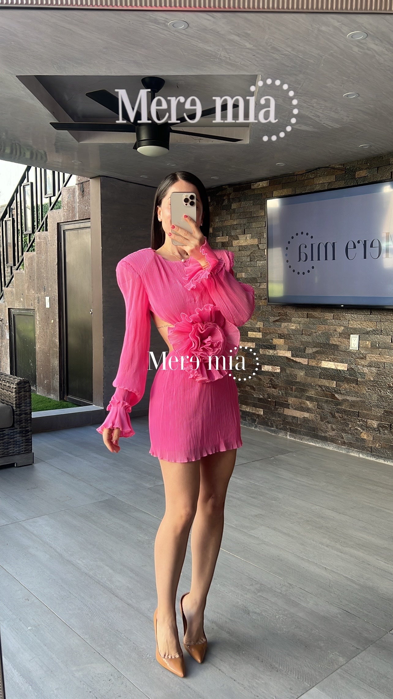 Vestido rosa plisado flor