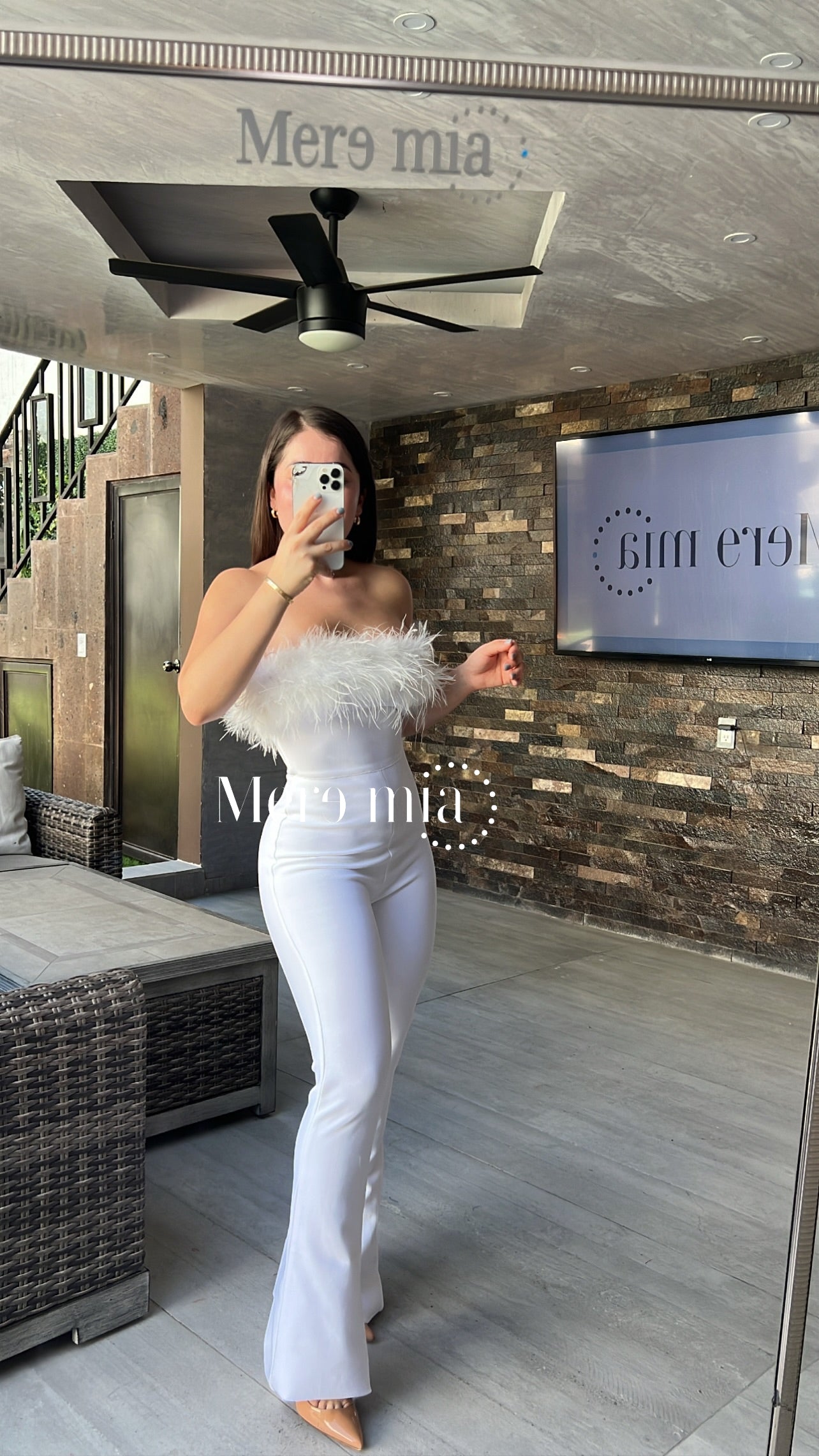 Jumpsuit blanco plumas strapples